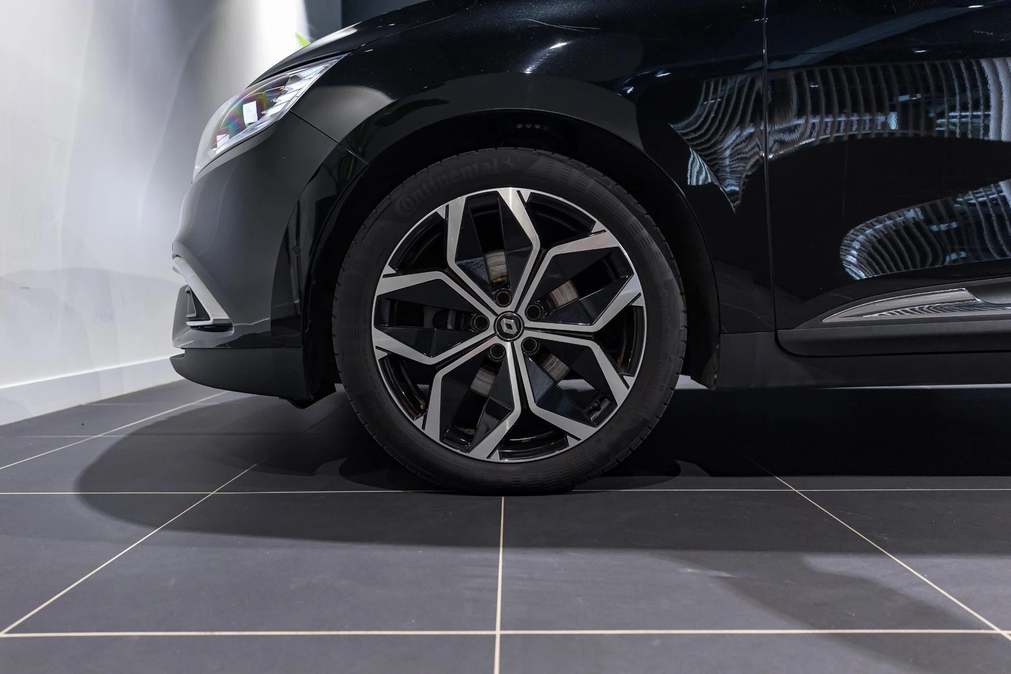 Renault-Grand Scénic-image-13