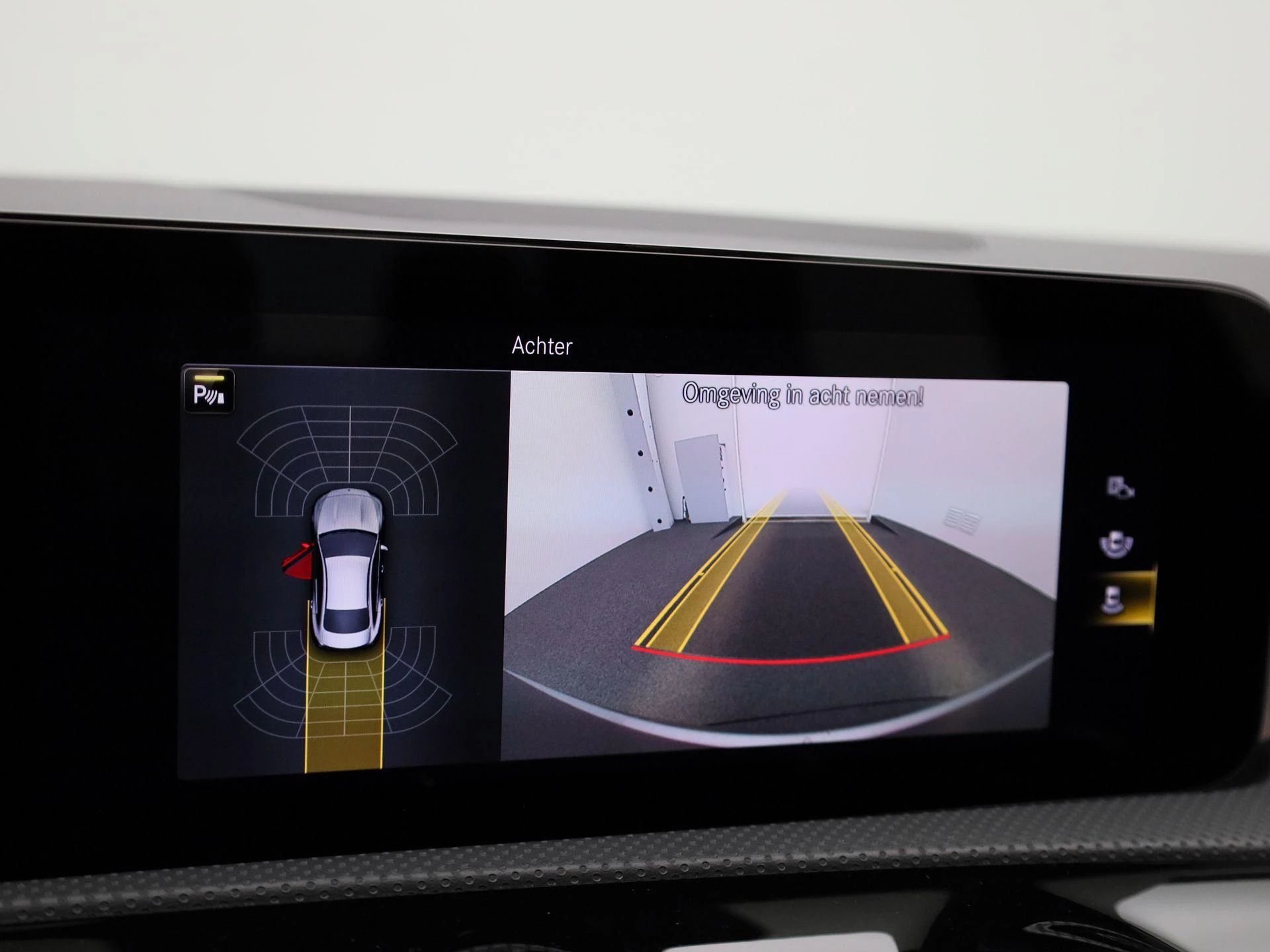 Mercedes-Benz-CLA-image-22