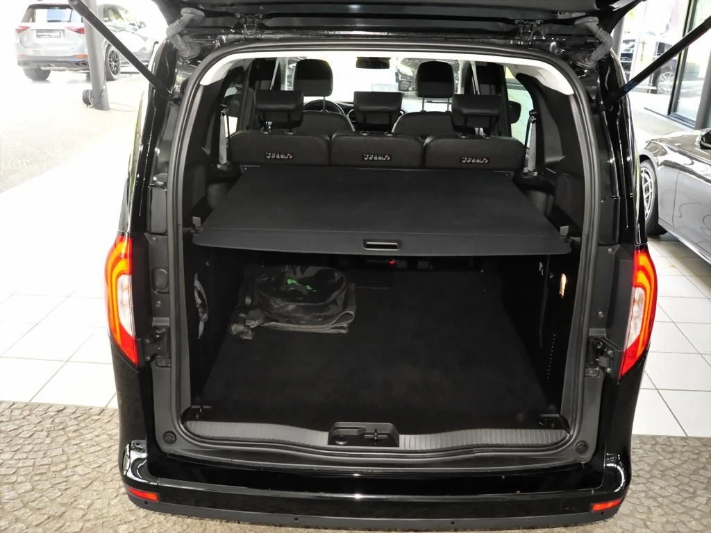 Mercedes-Benz-EQT 200-image-12