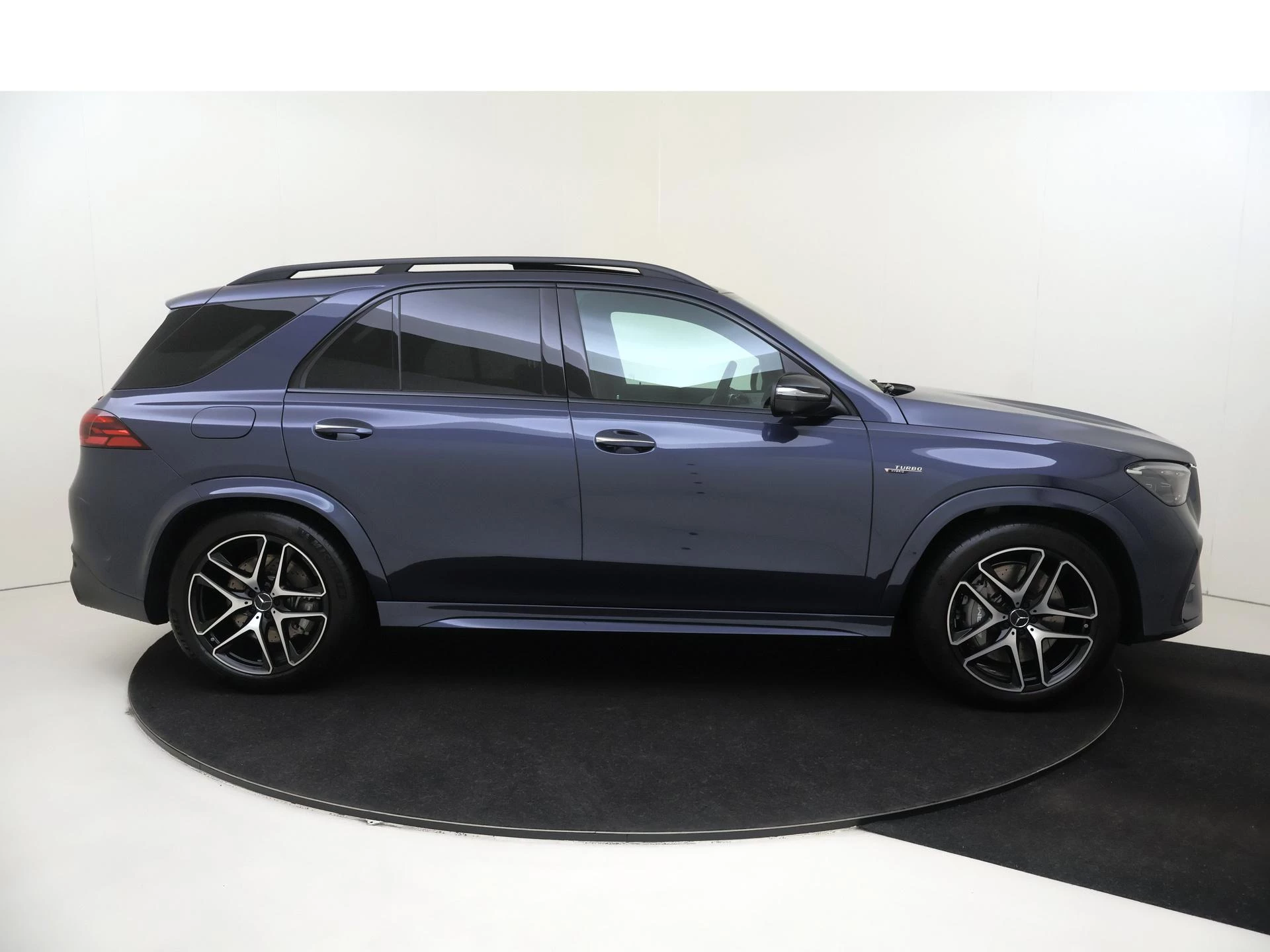 Mercedes-Benz-GLE-image-7