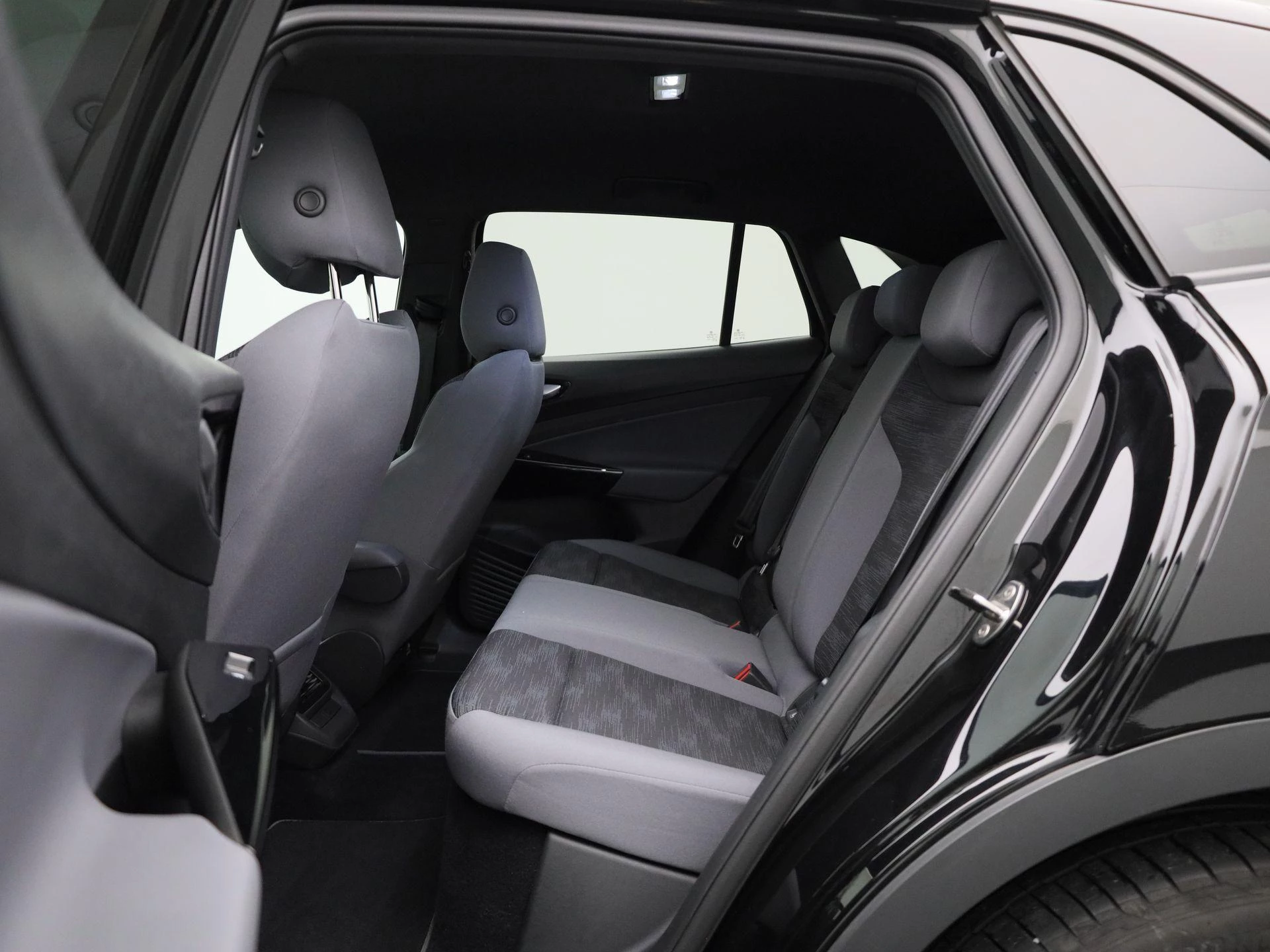 Volkswagen-ID.4-image-10