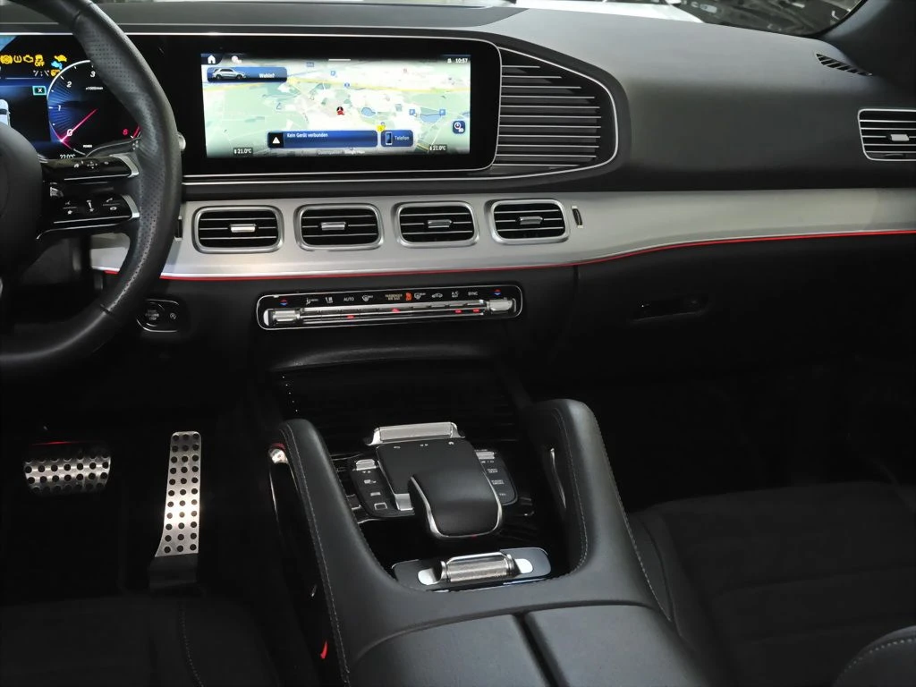 Mercedes-Benz-GLE 450 d-image-10