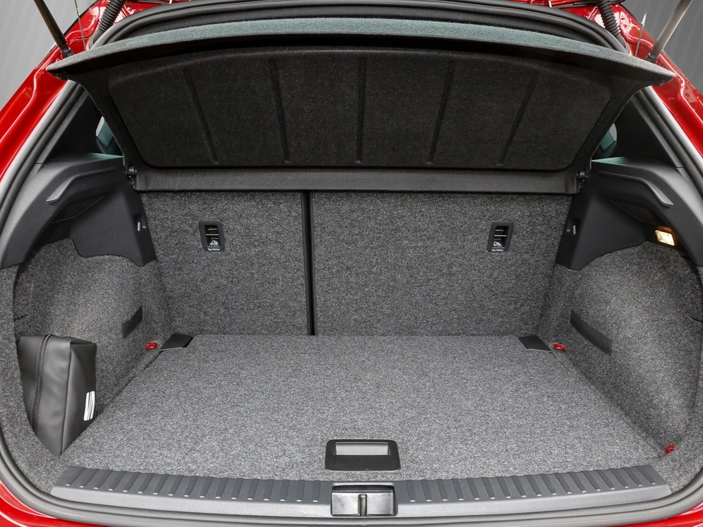 SEAT-Arona-image-5