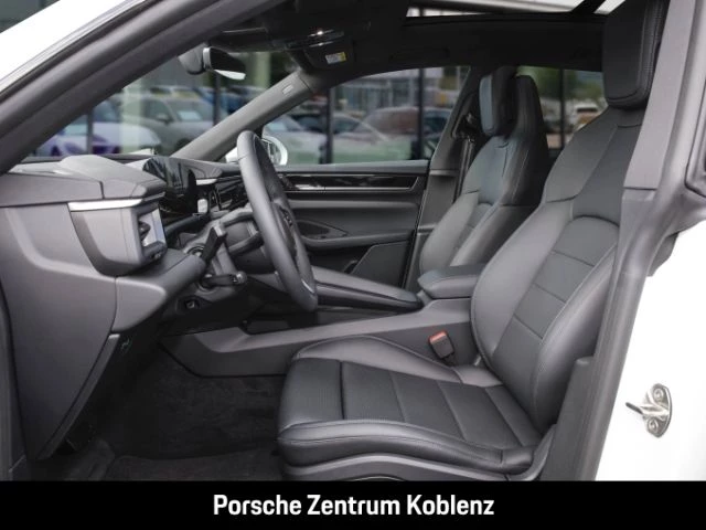 Porsche Macan -