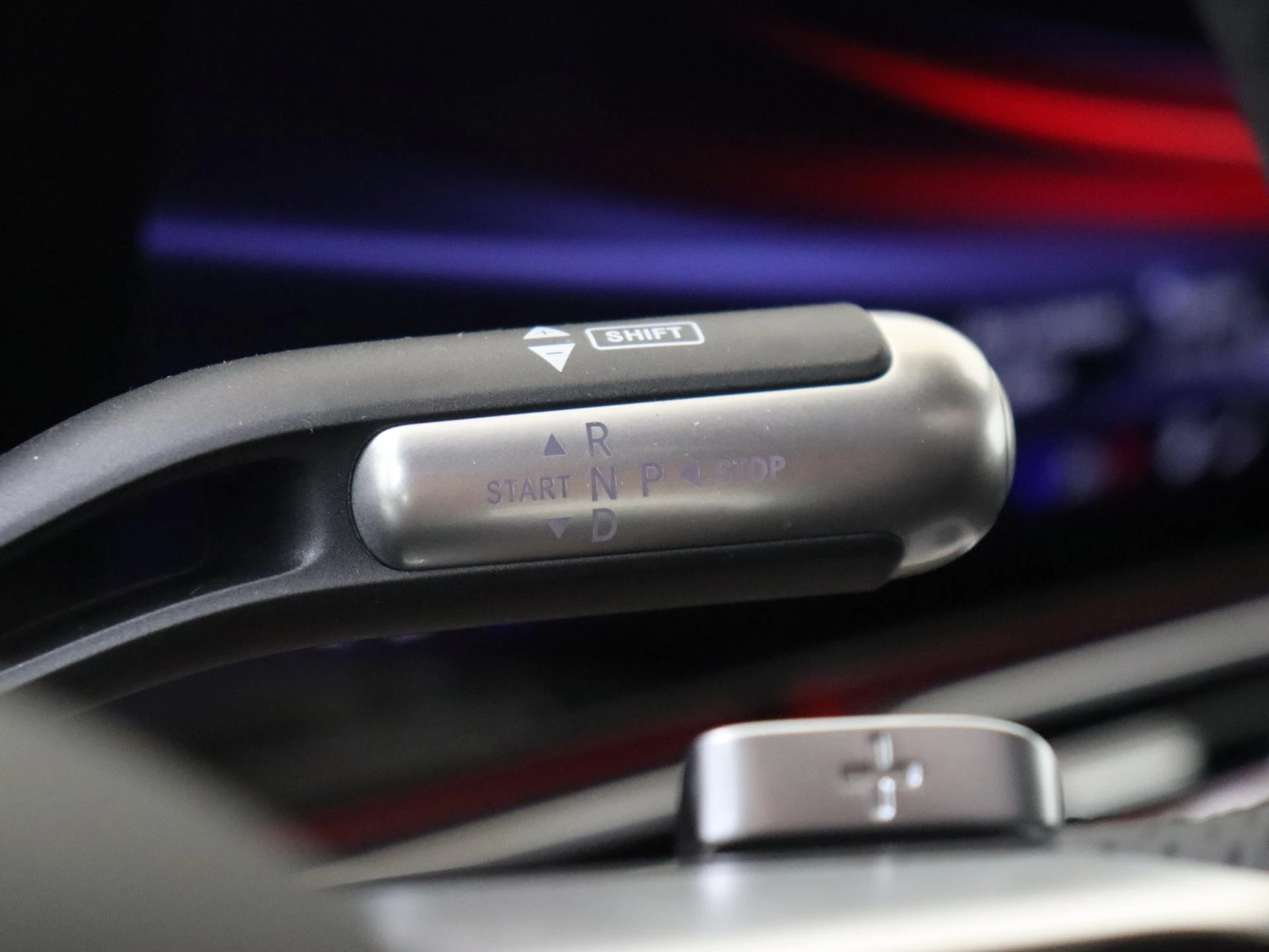 Mercedes-Benz-C-Klasse-image-13