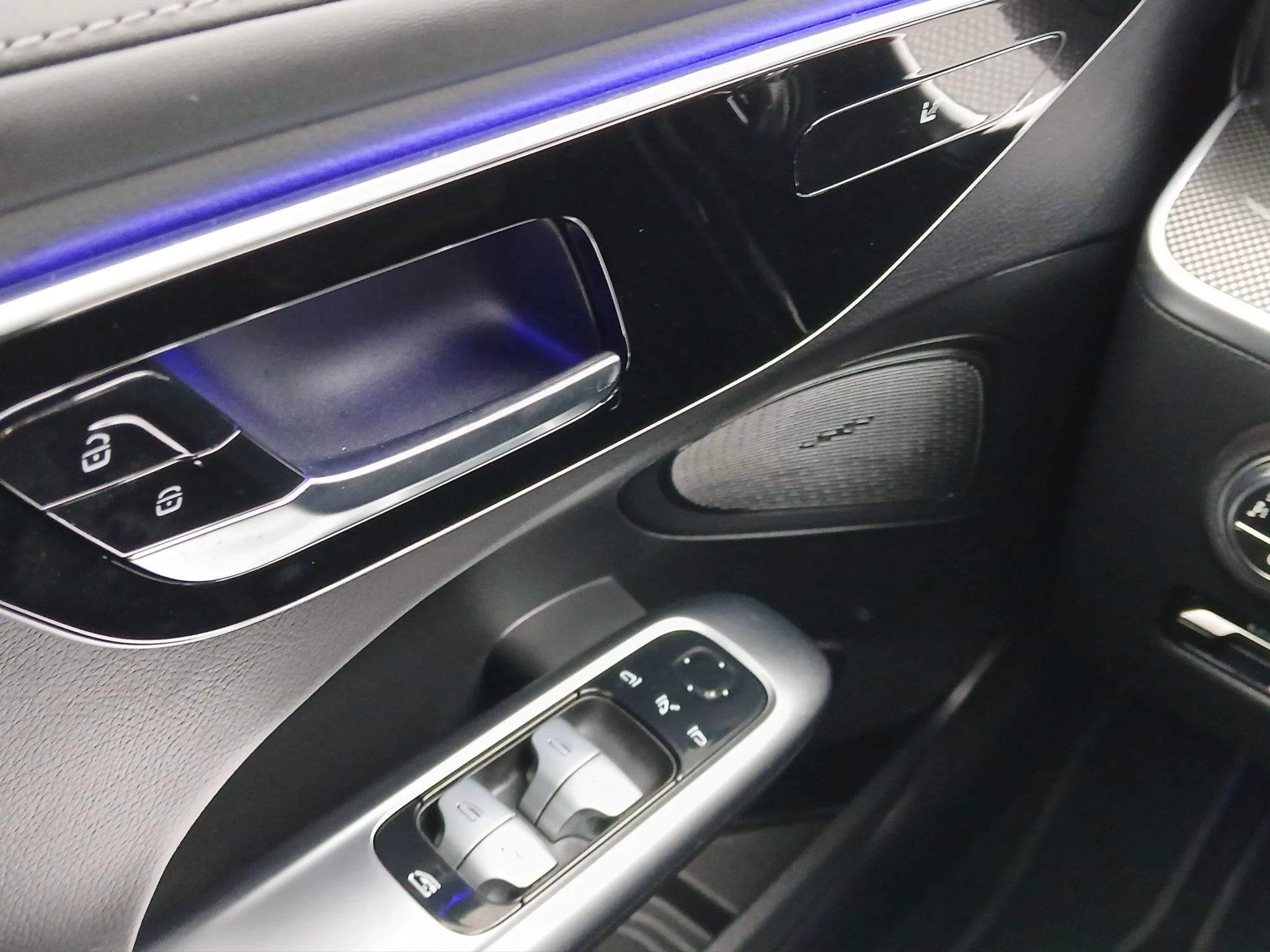 Mercedes-Benz C-Klasse 300 d T AMG Line AUT | AHK | LED | NAV