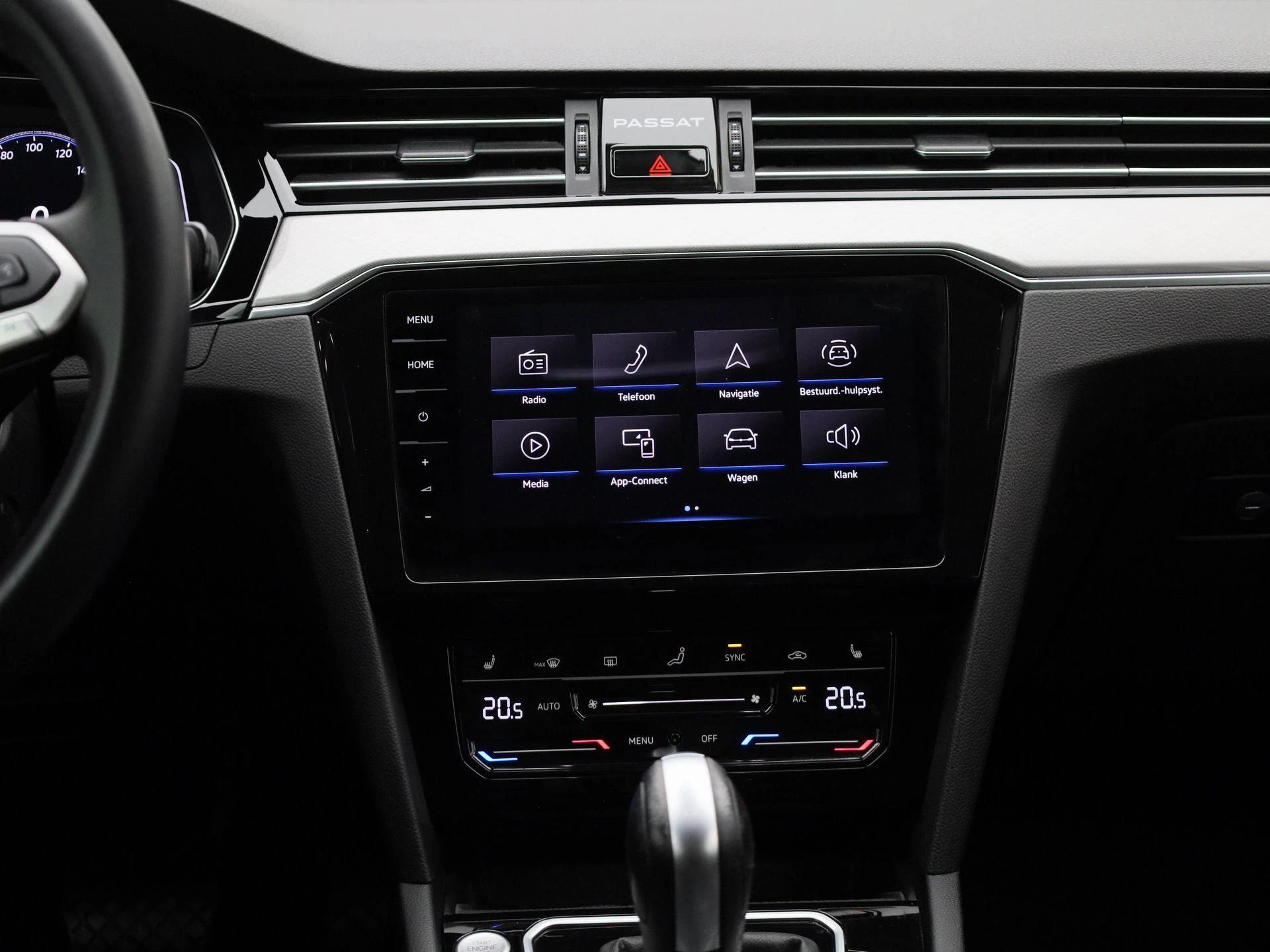 Volkswagen-Passat-image-7
