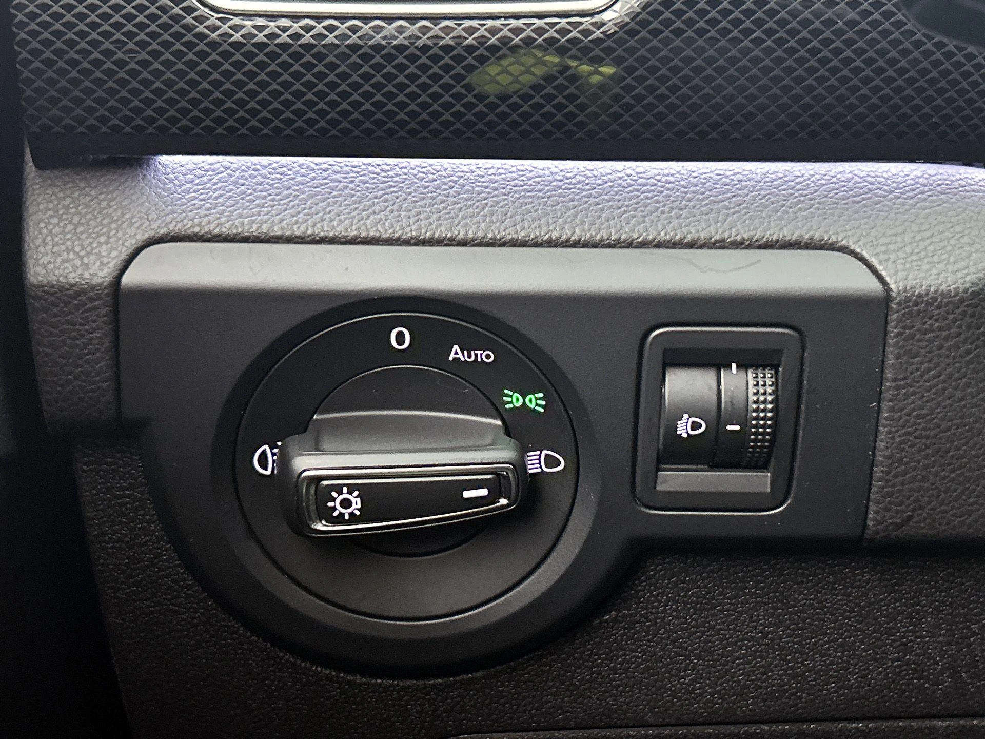 Volkswagen-T-Cross-image-24
