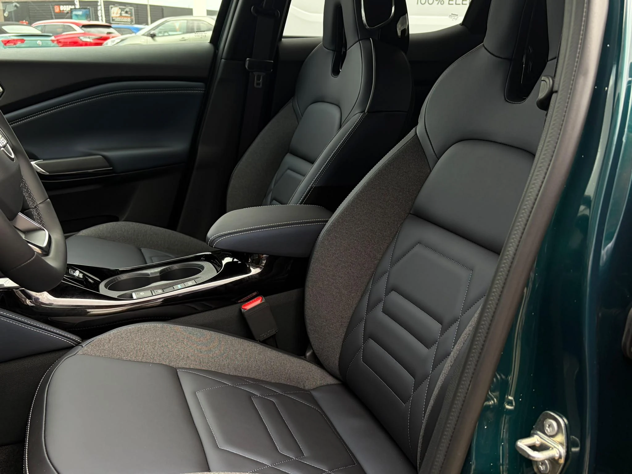 Nissan Juke 1.6 Hybrid Pulse 143PK
