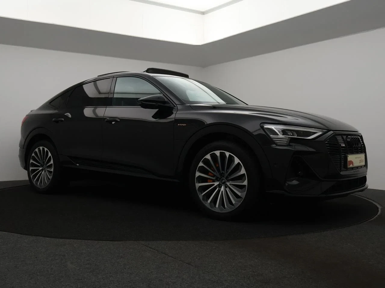 Audi-e-tron-image-4