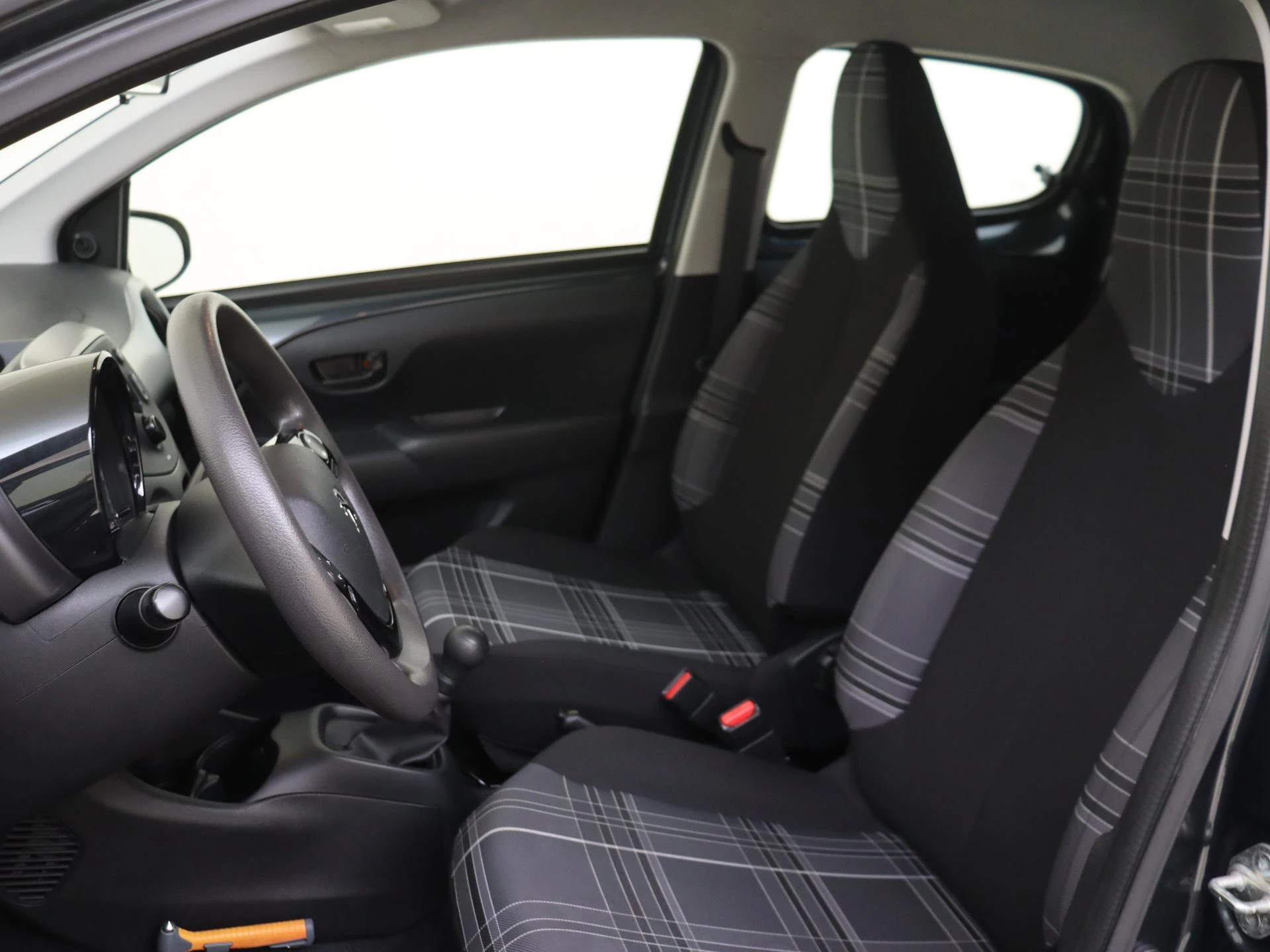 Peugeot-108-image-10