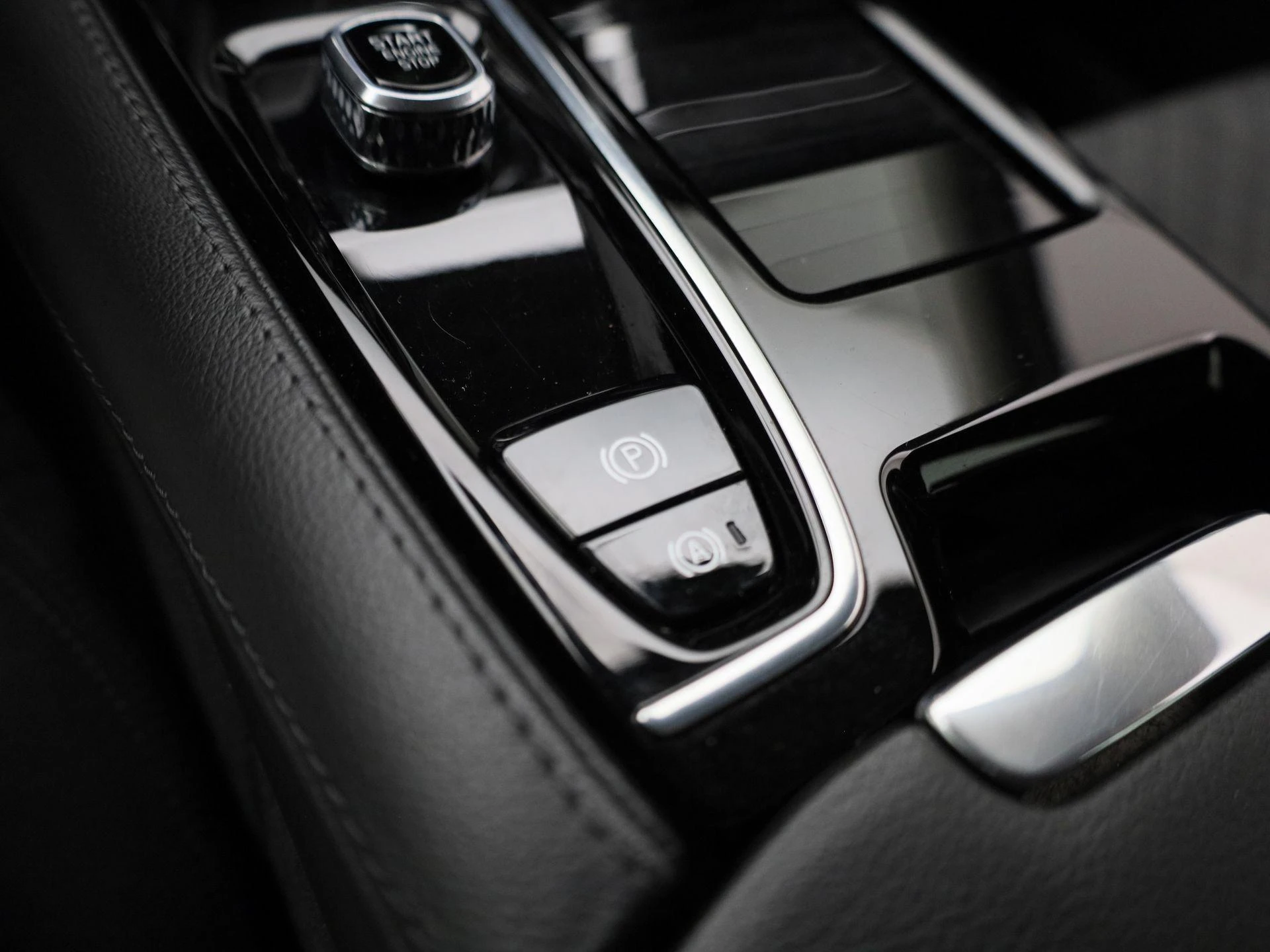 Volvo-V60-image-28