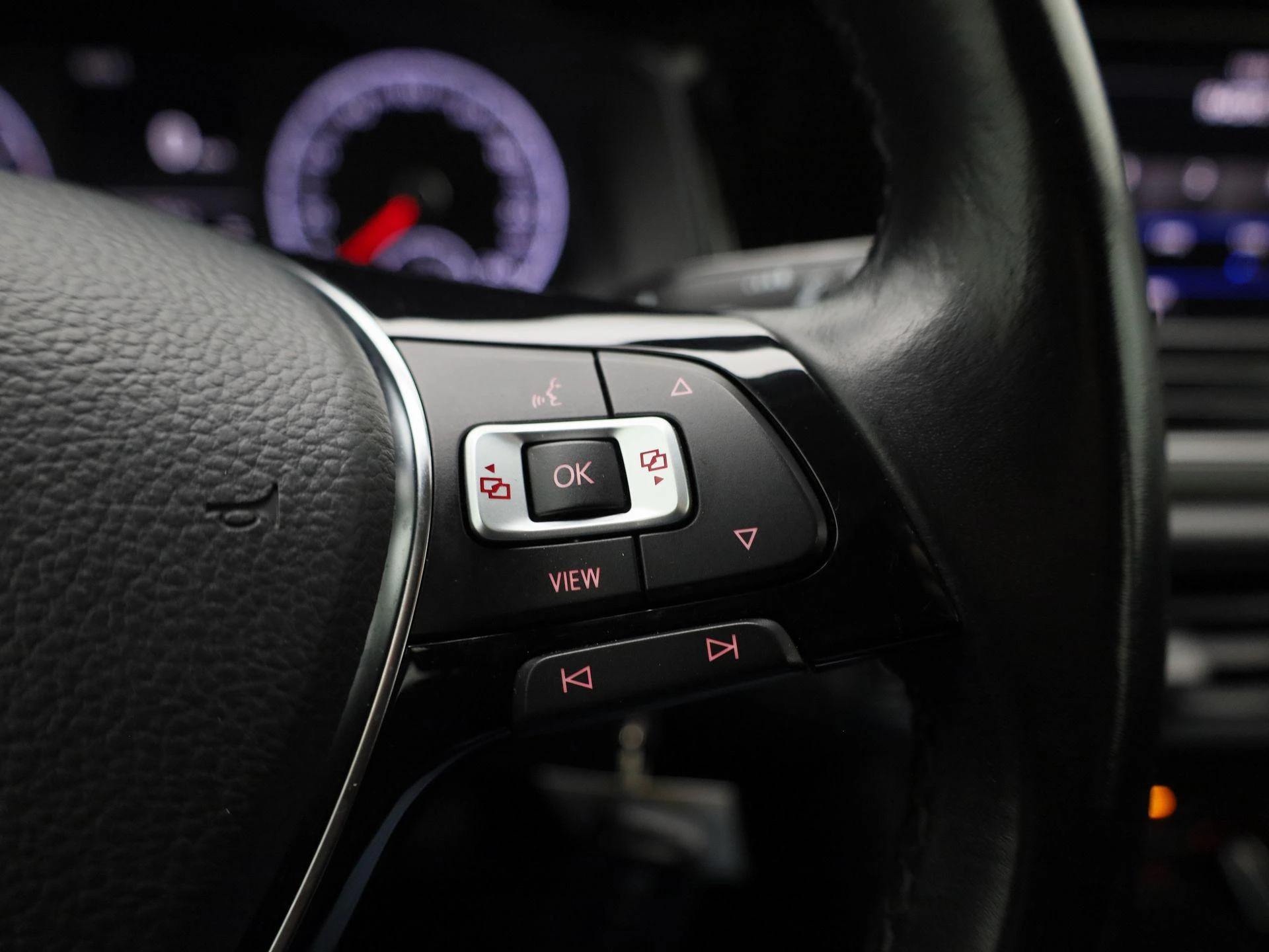 Volkswagen-Polo-image-15