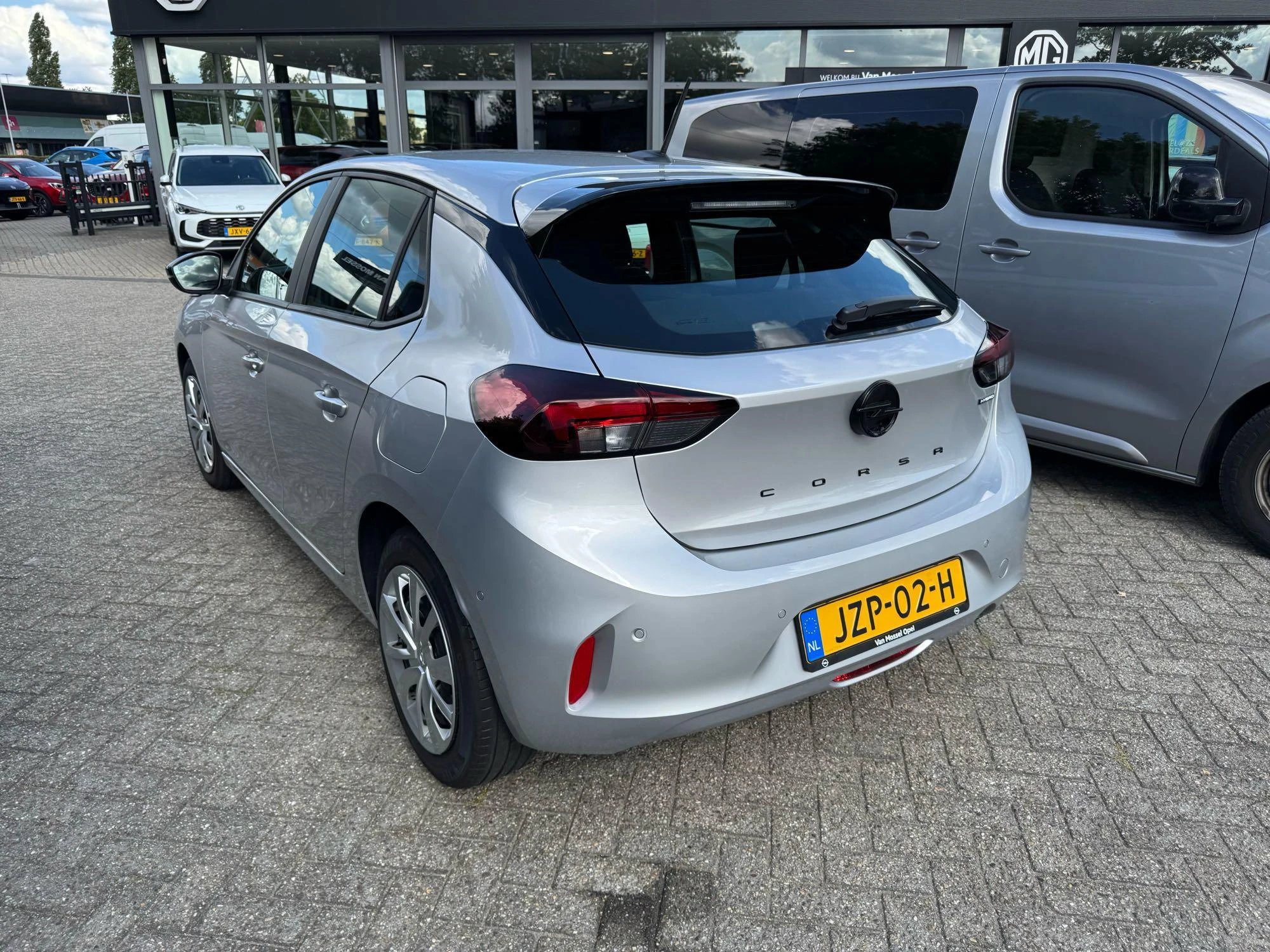 Opel-Corsa-image-7
