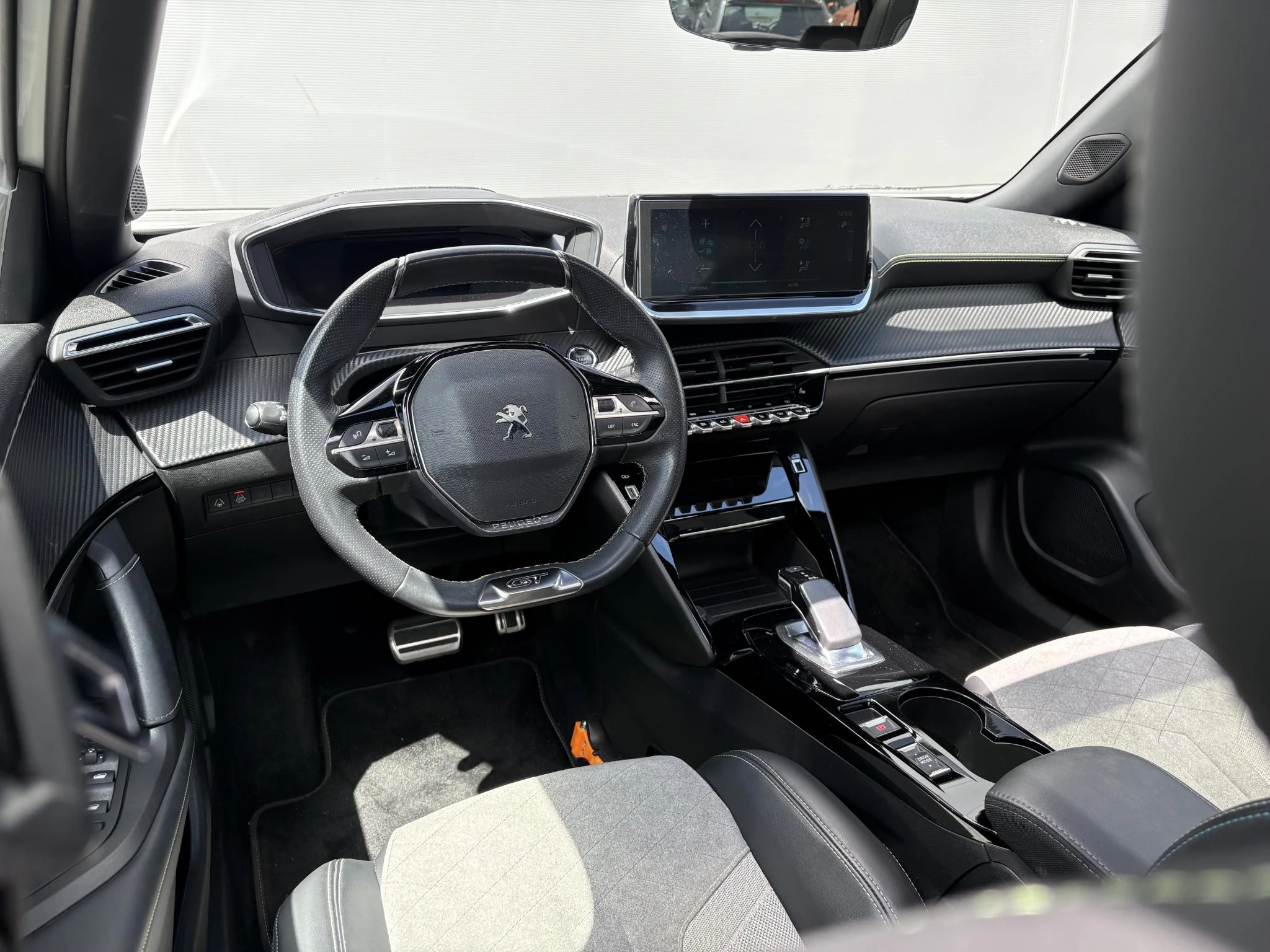 Peugeot e-2008 EV GT Pack 50 kWh