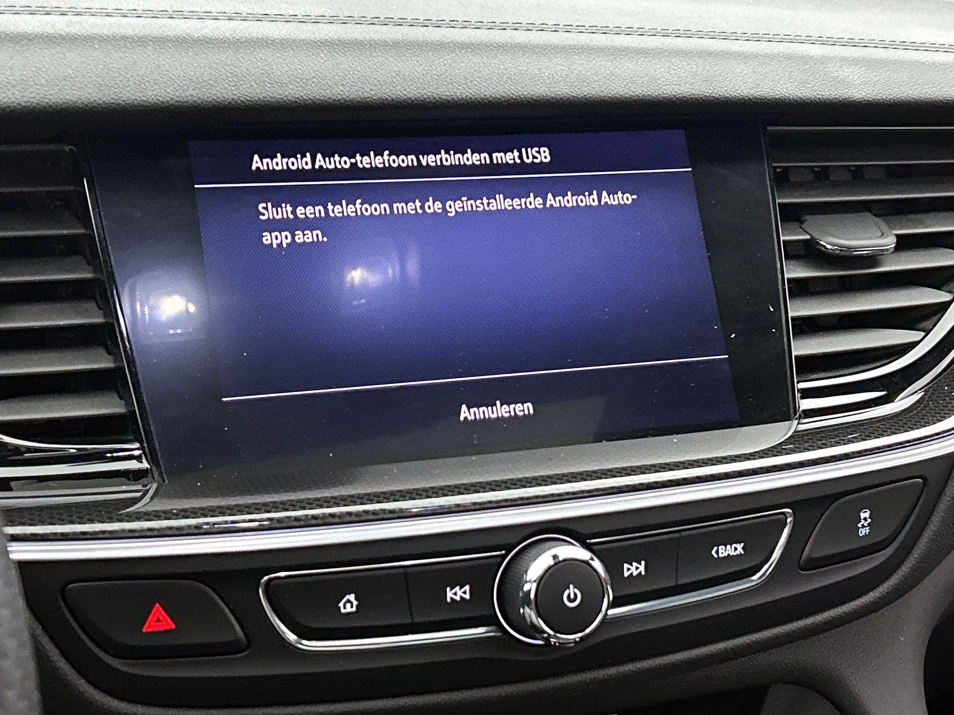 Opel-Insignia-image-8