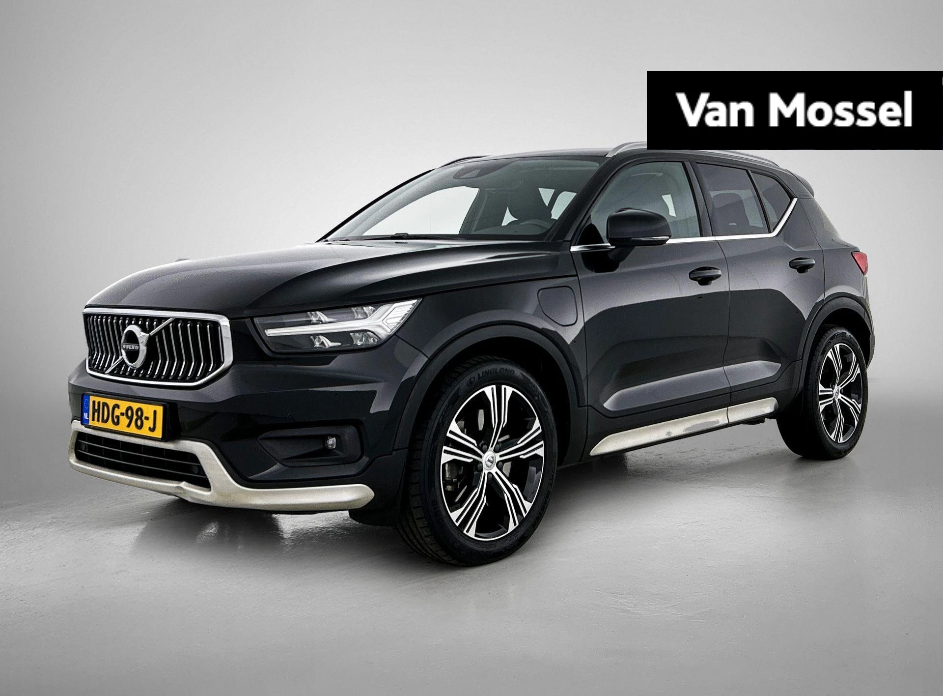 Volvo-XC40-image-0