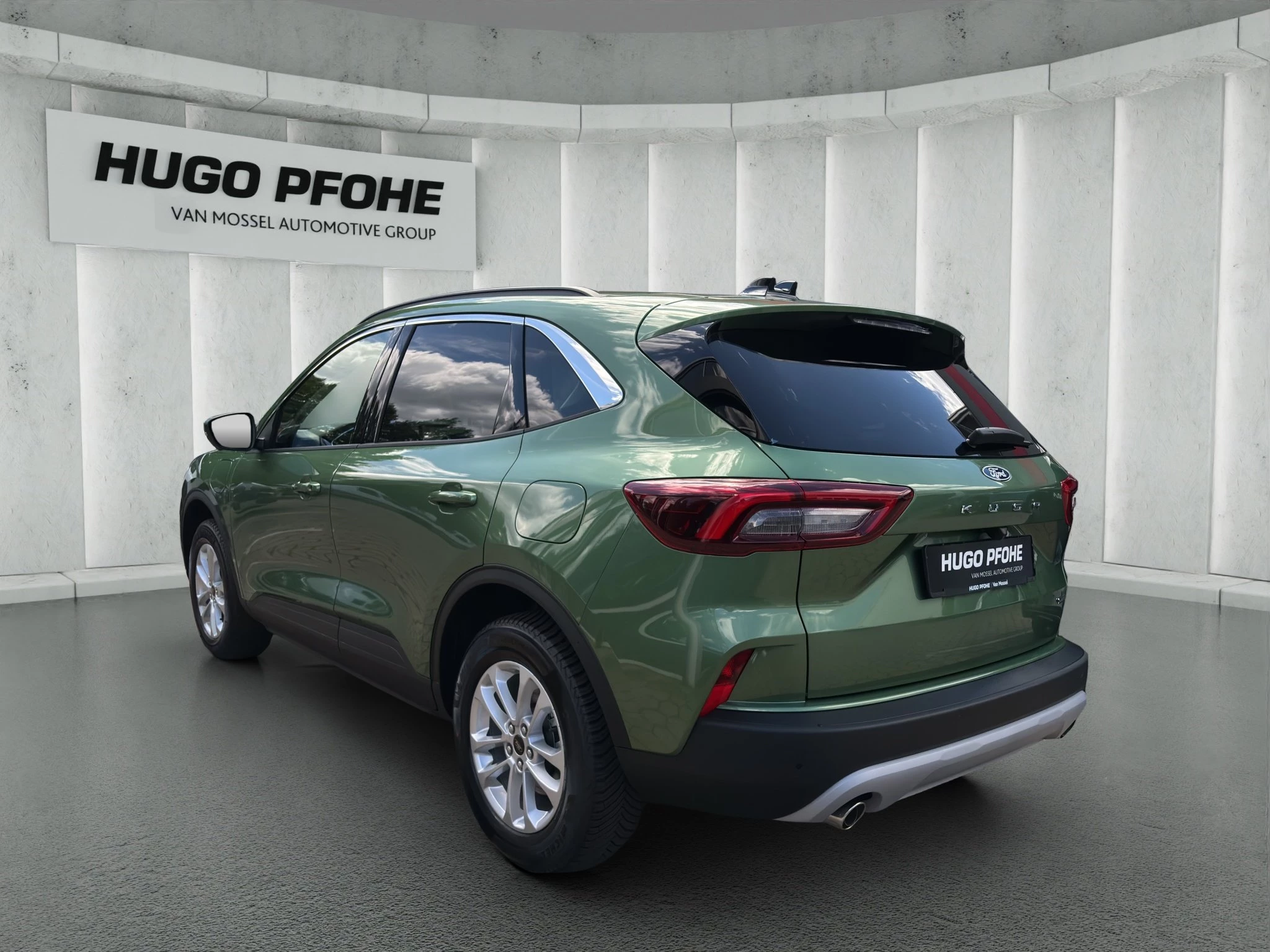 Ford Kuga Titanium 2.5 Duratec Plug-in-Hybrid CVT Sports Utility Vehicle. 178 kW. MJ 2026.25
