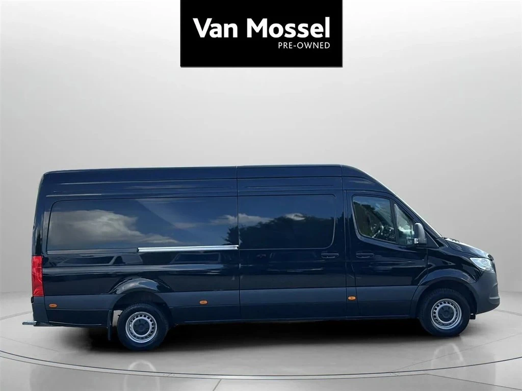 Mercedes-Benz-Sprinter-image-6