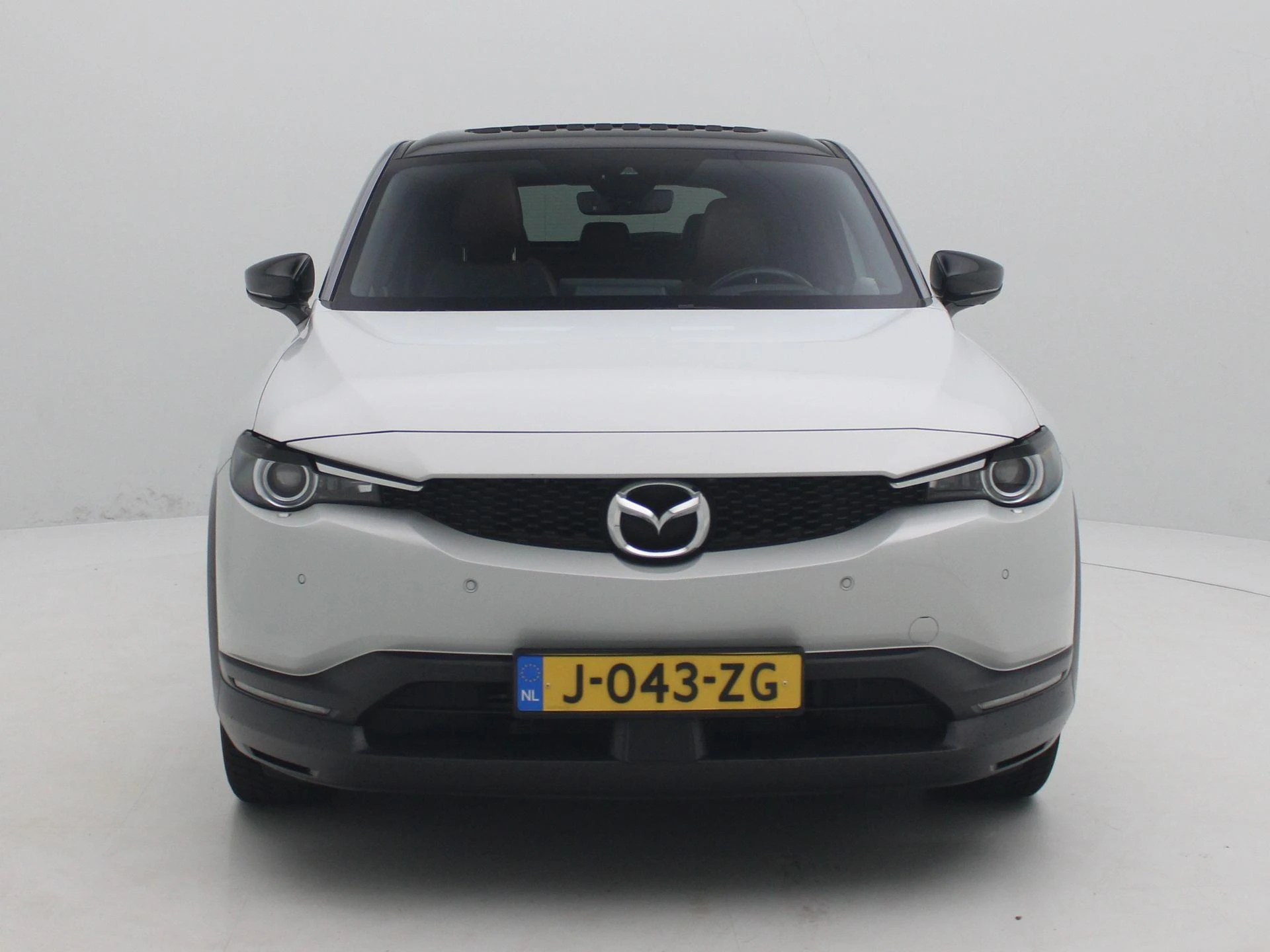 Mazda-MX-30-image-2