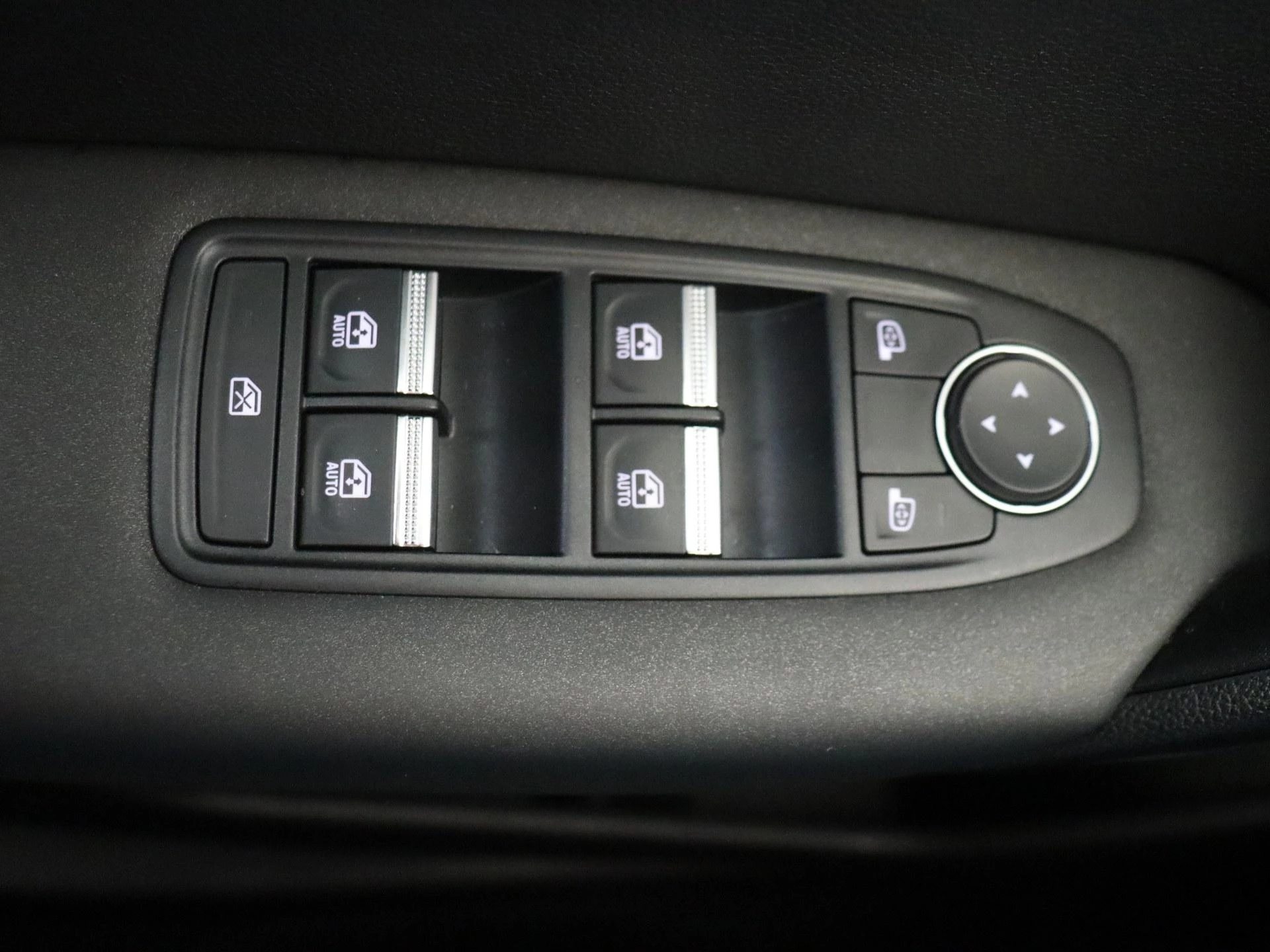 Renault-Captur-image-27