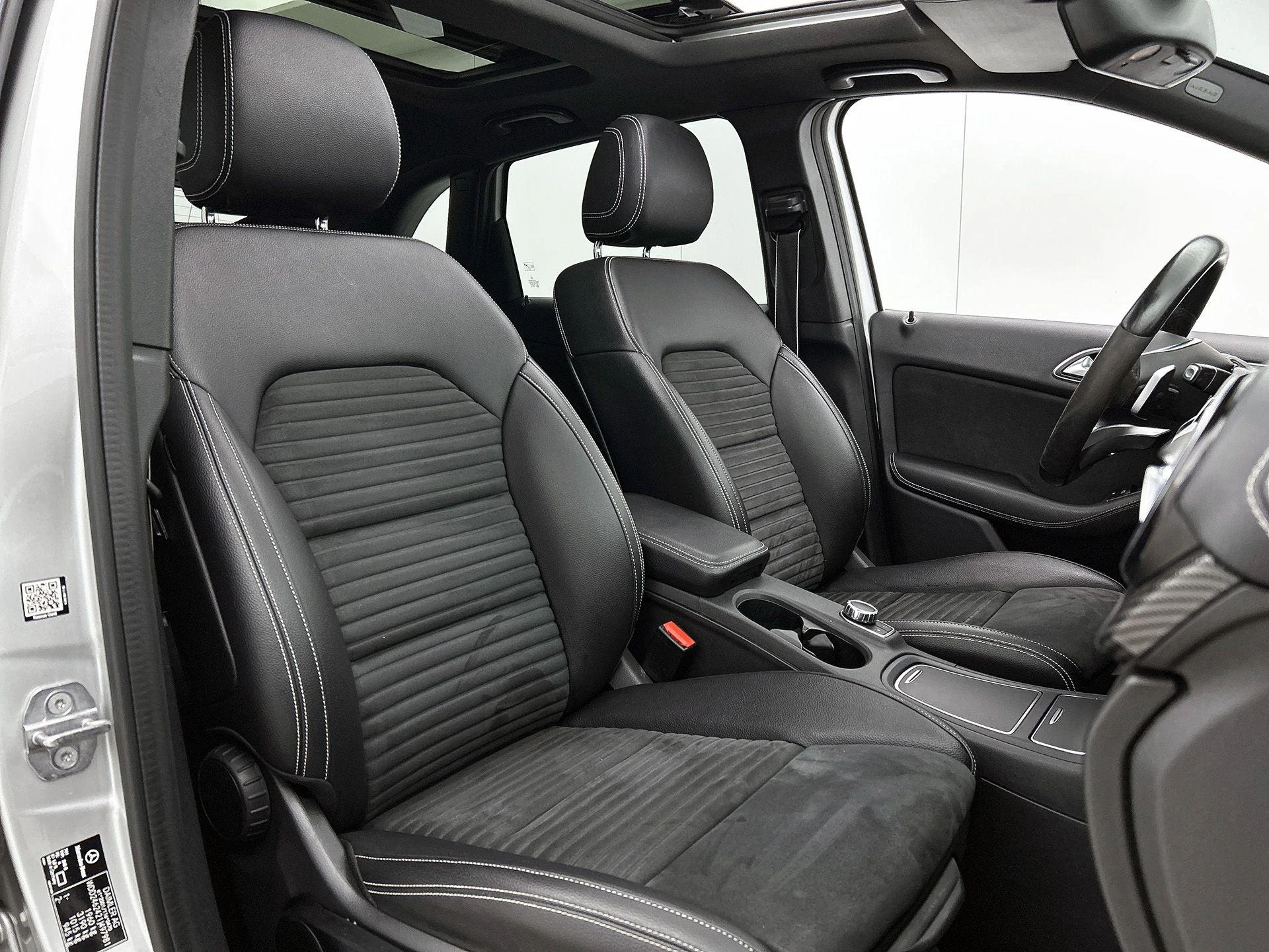 Mercedes-Benz-B-Klasse-image-36