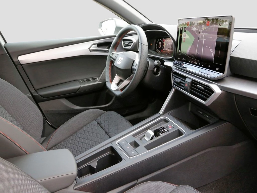 SEAT Leon FR 1.5 e TSI UPE 42.725 Business 18" Navi