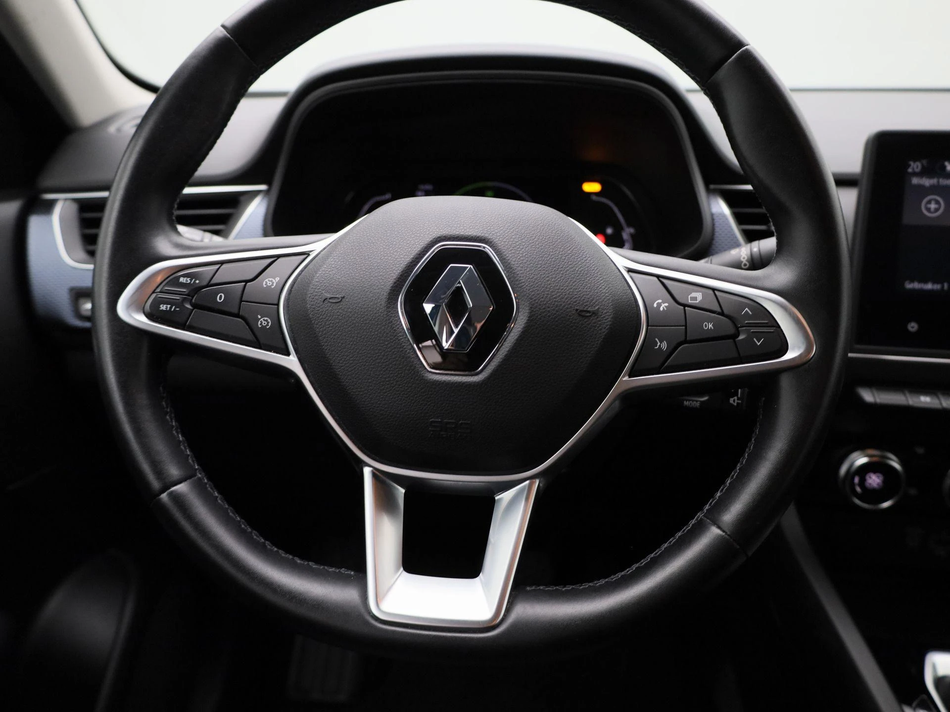 Renault-Arkana-image-7