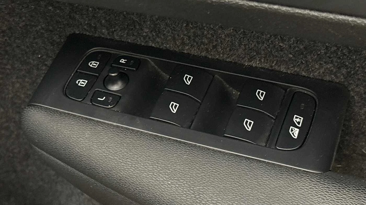 Volvo-XC40-image-19