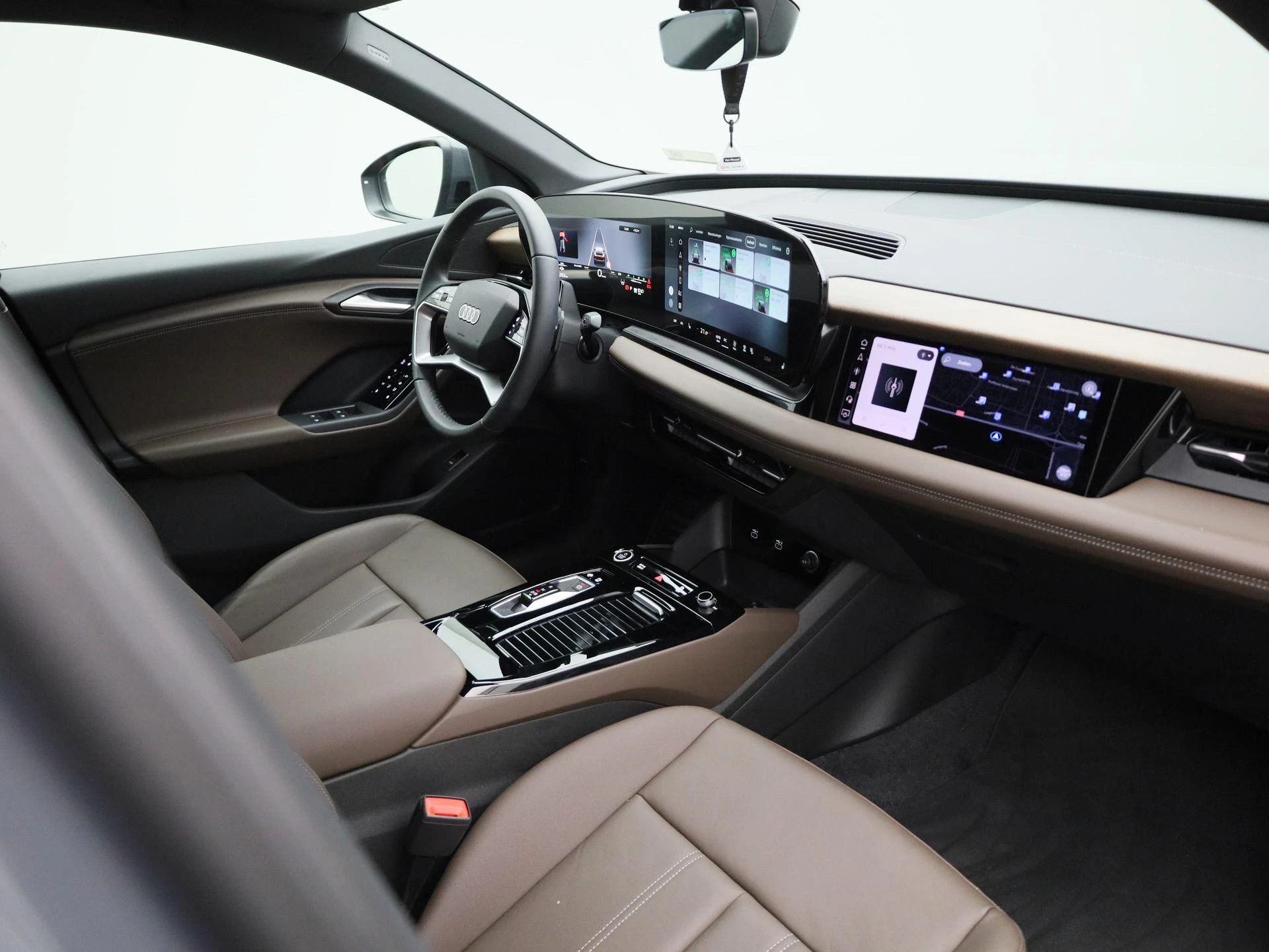 Audi-Q6 e-tron-image-42