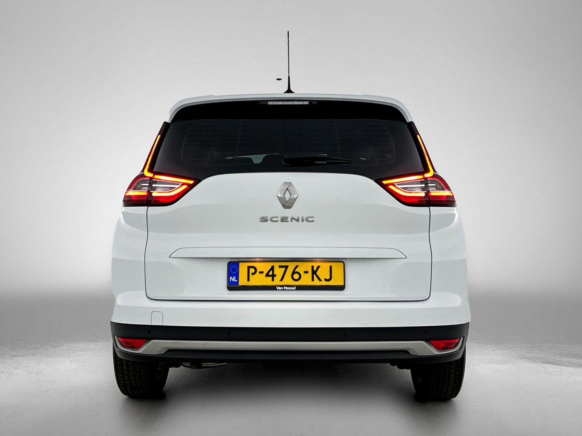 Renault-Grand Scénic-image-2