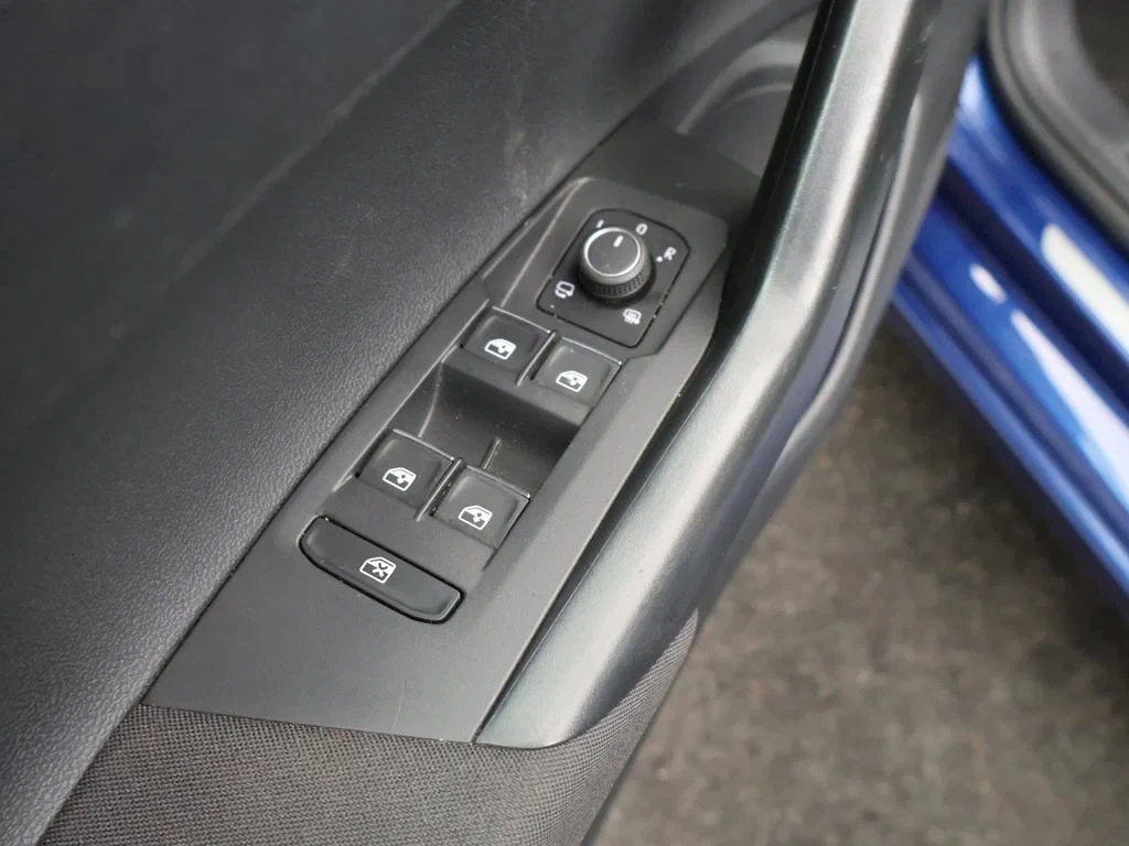 Volkswagen-Taigo-image-17