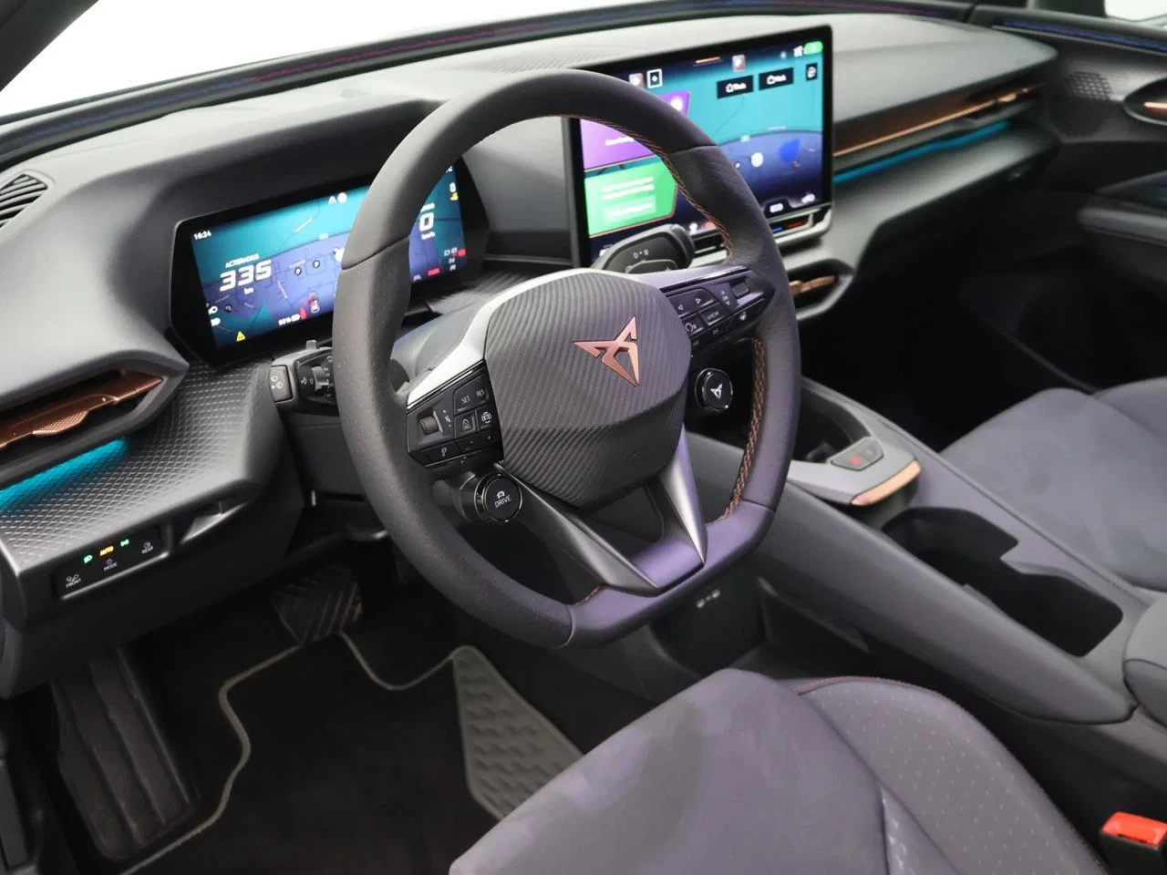 CUPRA Raval Raval Endurance First Edition Plus - Bicolor 211pk 51,5kWh *DEMO*
