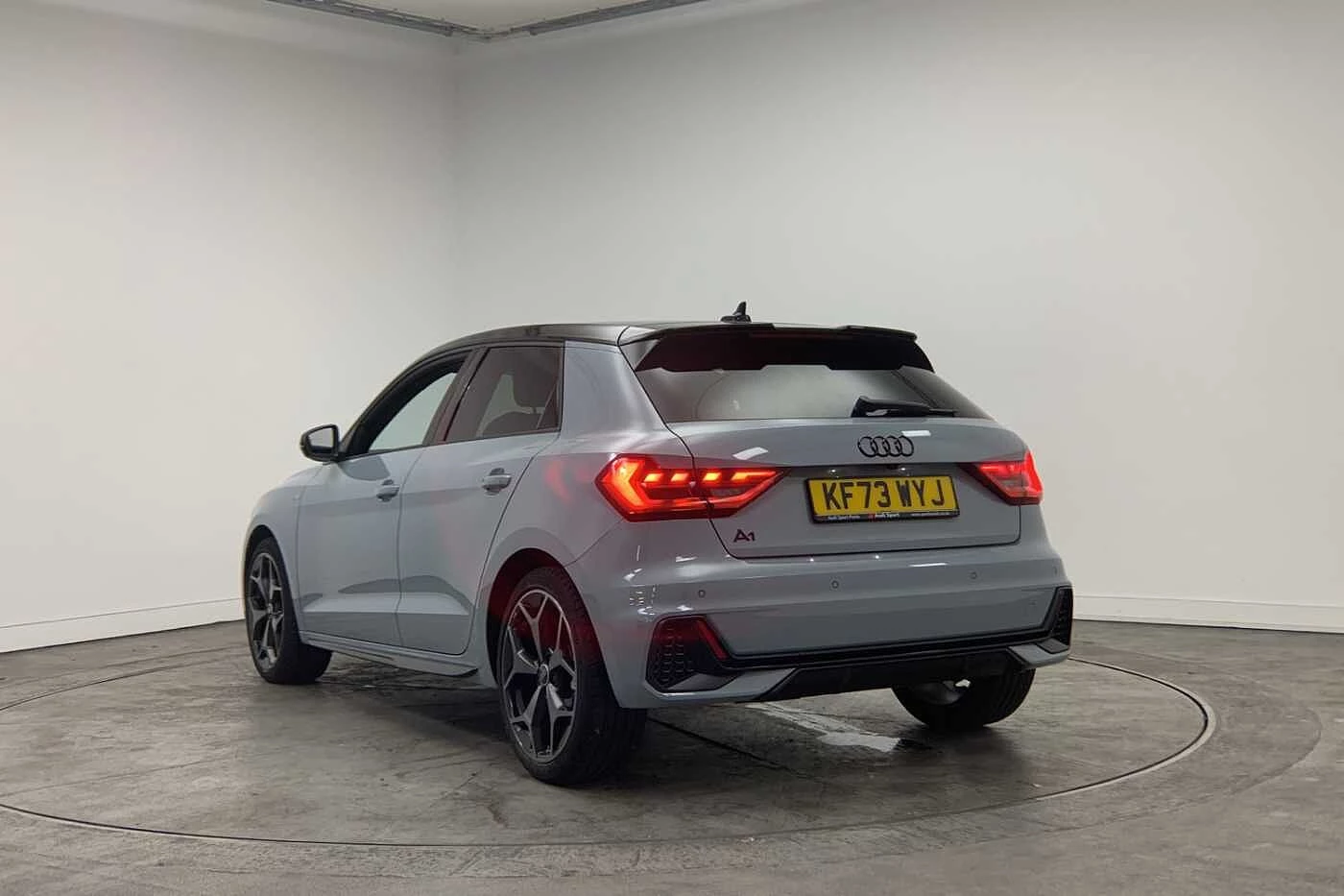 Audi-A1 Sportback-image-2