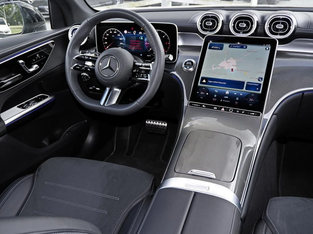 Mercedes-Benz-GLC 300 d-image-10