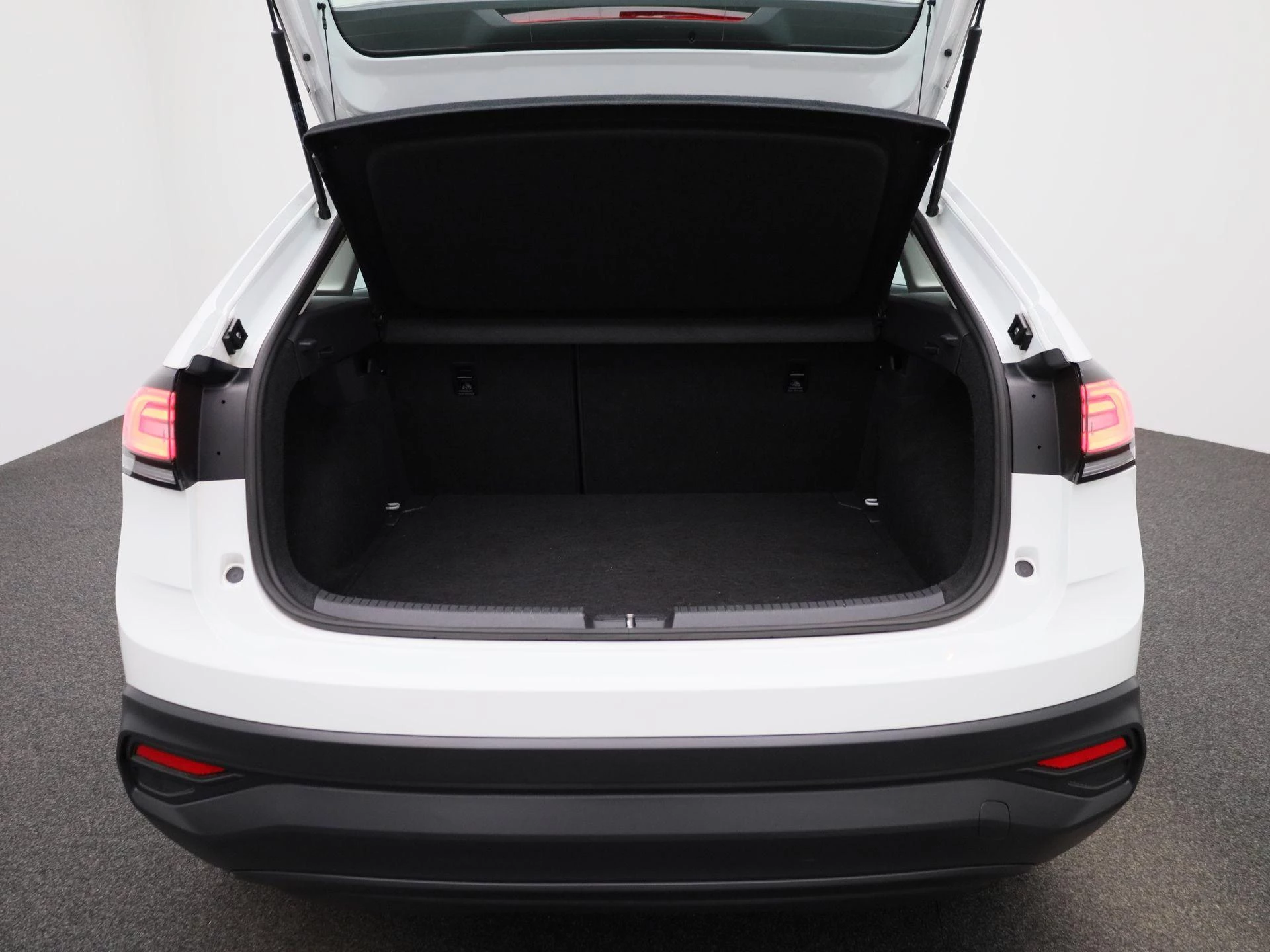 Volkswagen-Taigo-image-9