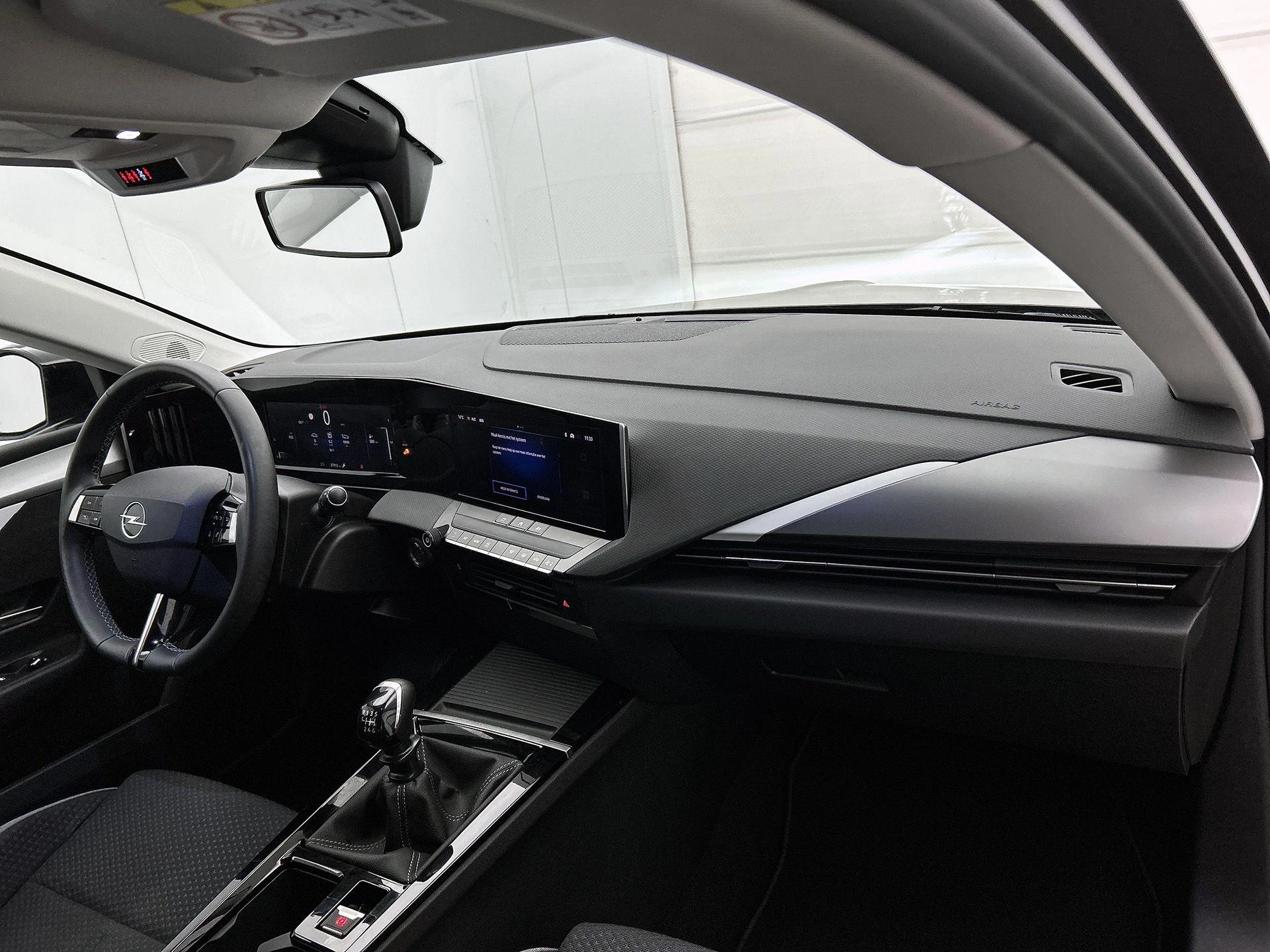 Opel-Astra-image-18