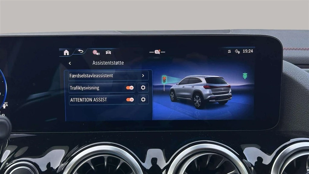 Mercedes-Benz-EQA-image-18