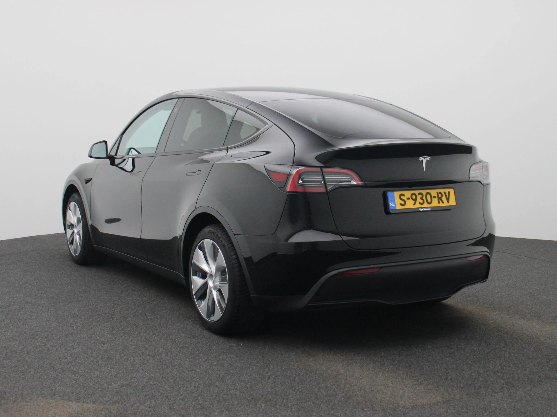 Tesla-Model Y-image-1