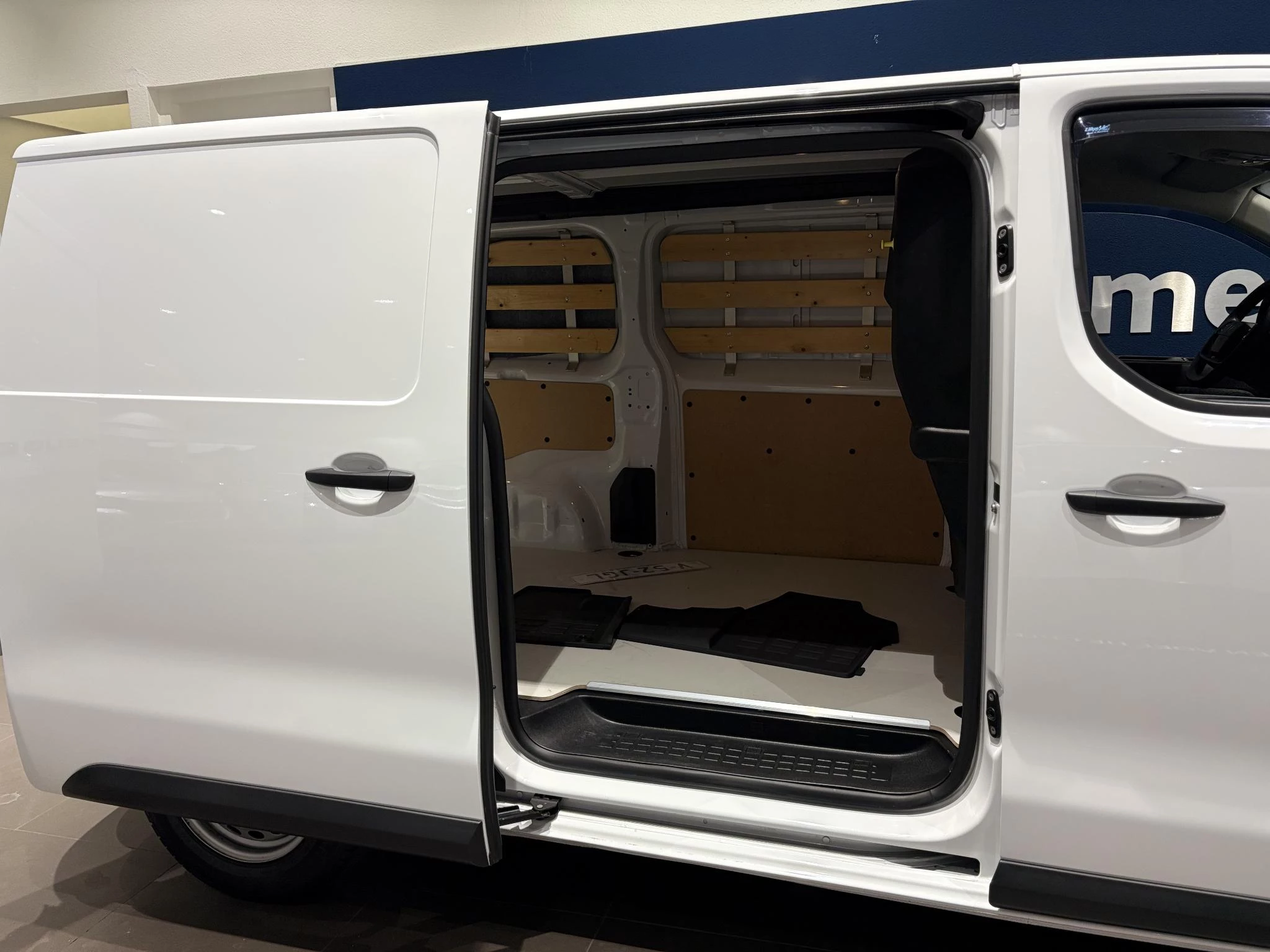 Peugeot-Expert-image-26