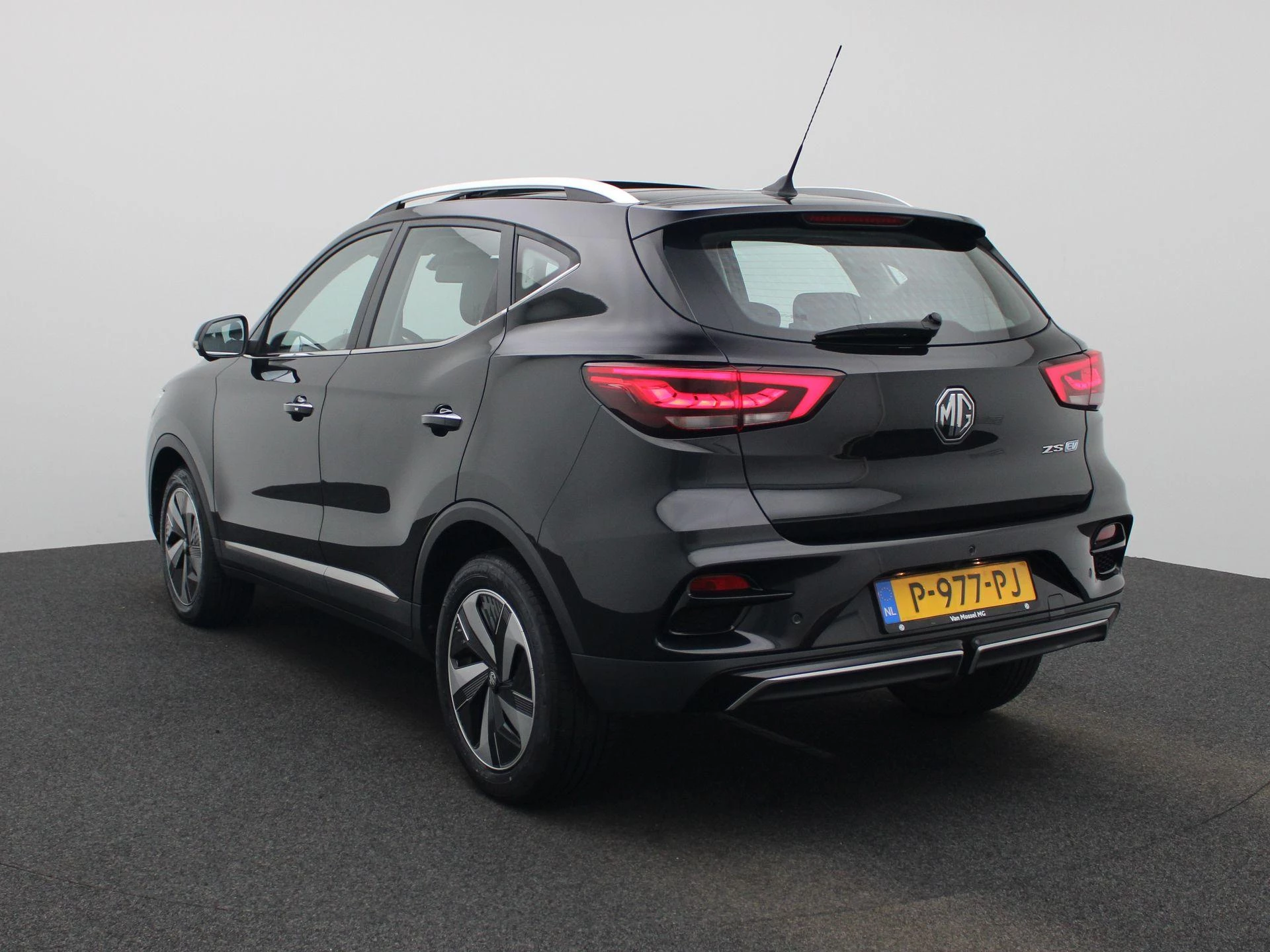 MG ZS EV Standard Range Luxury 50 kWh