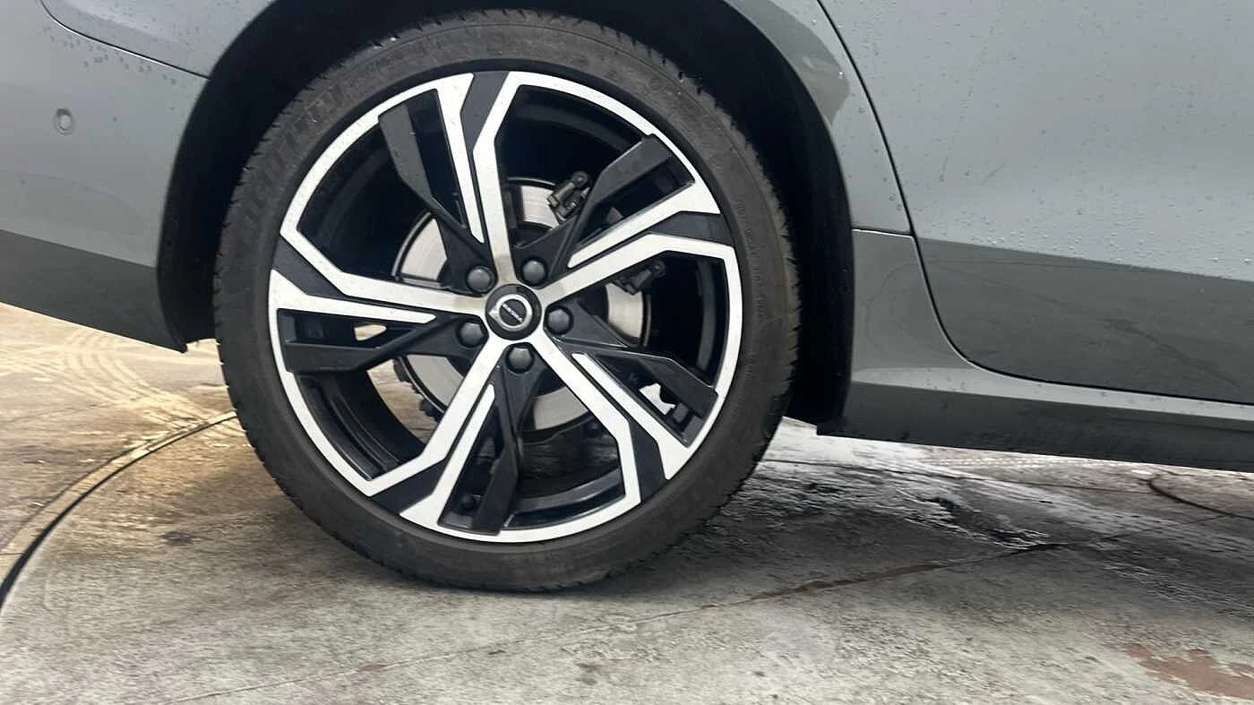 Volvo-V60-image-10