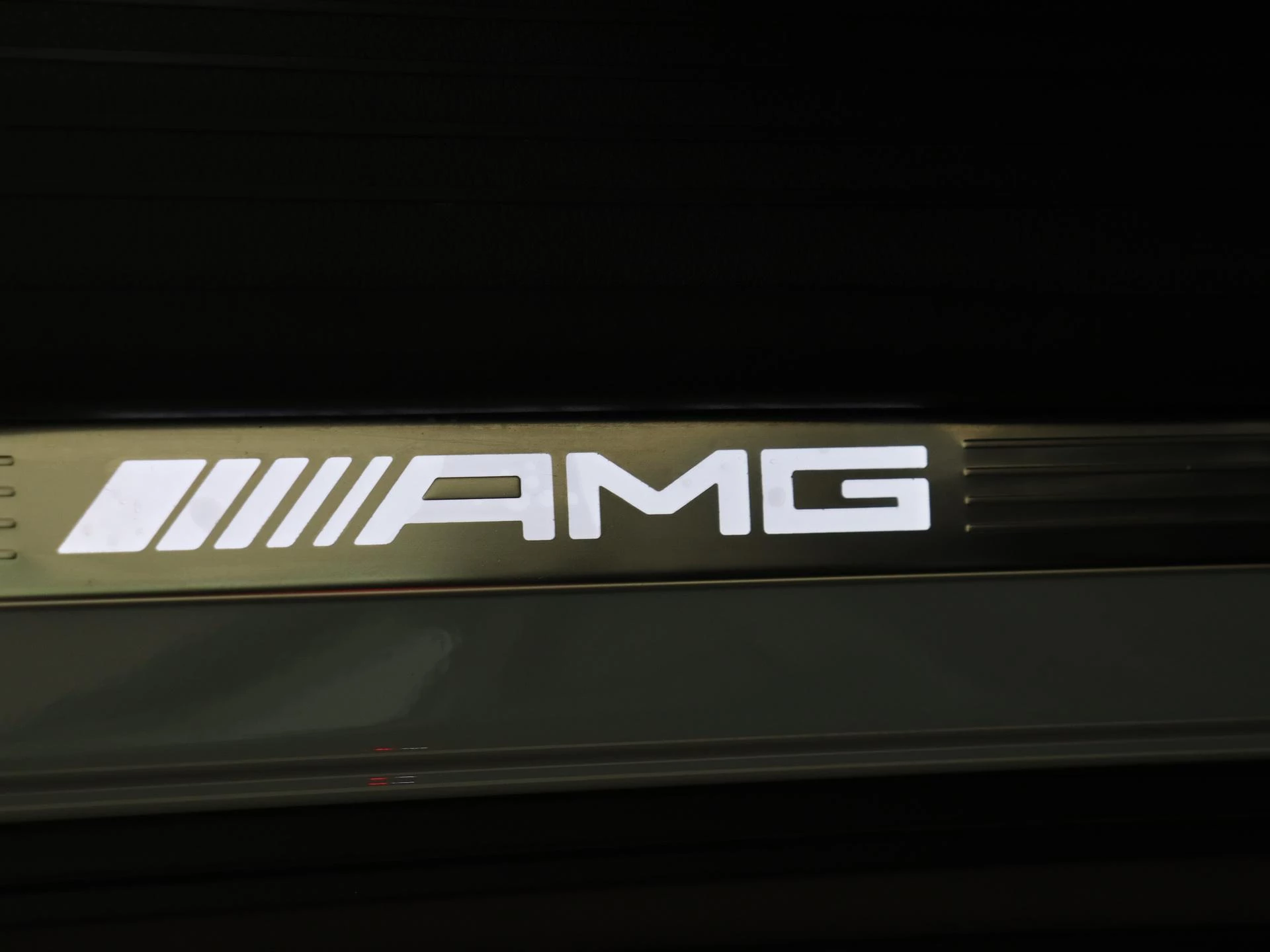 Mercedes-Benz-GLE-image-13