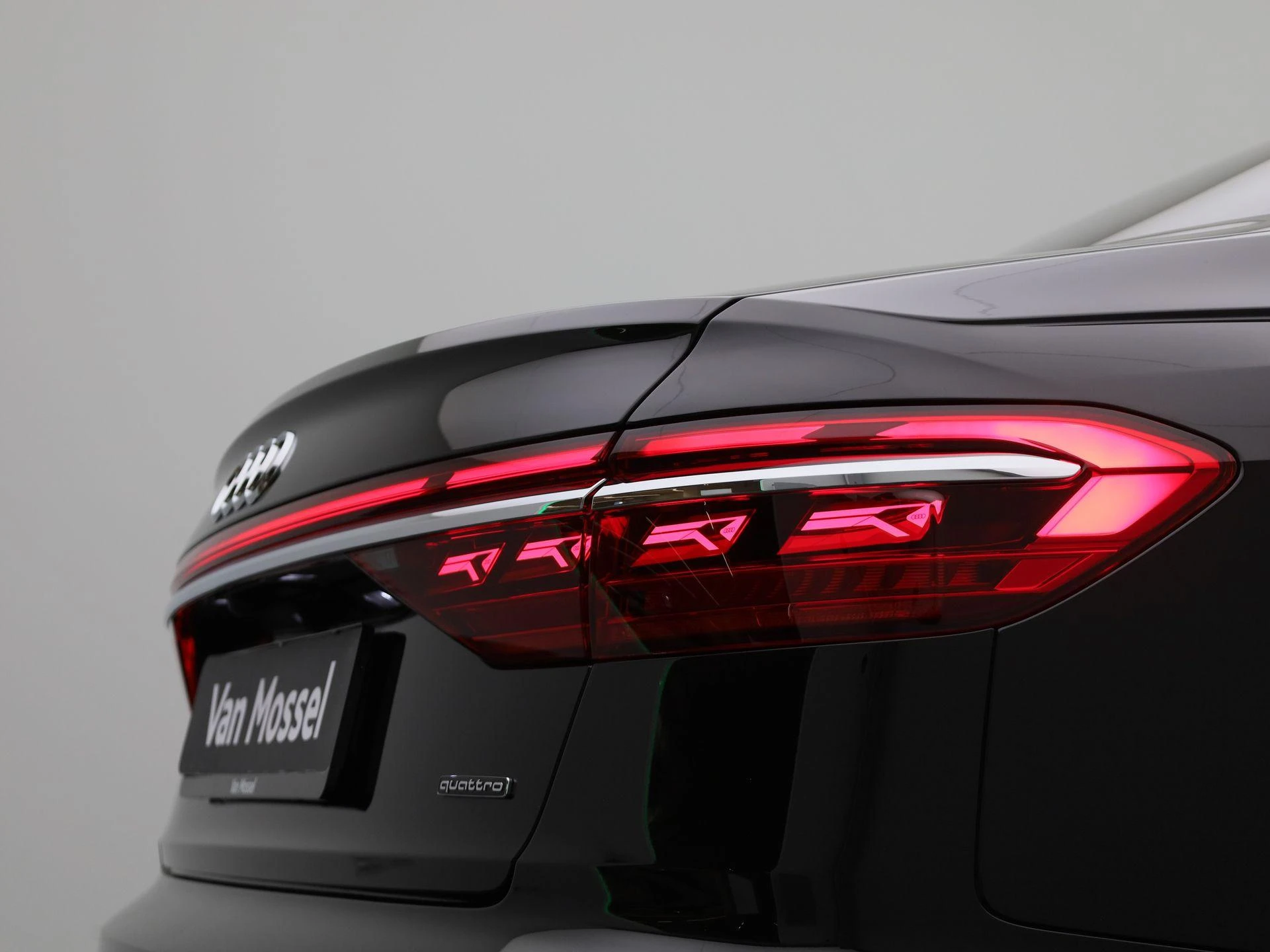 Audi-A8-image-61