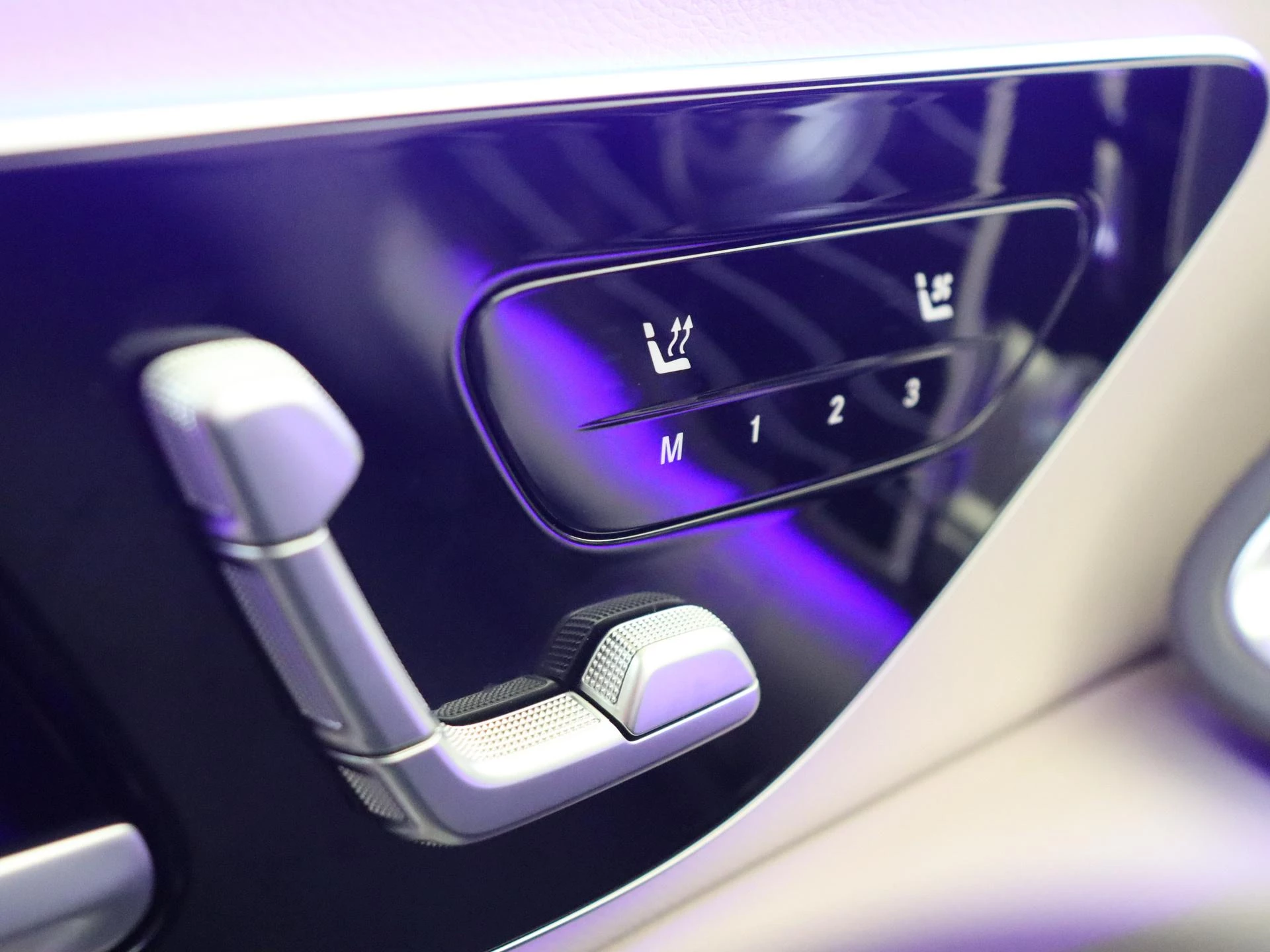 Mercedes-Benz-E-Klasse-image-29