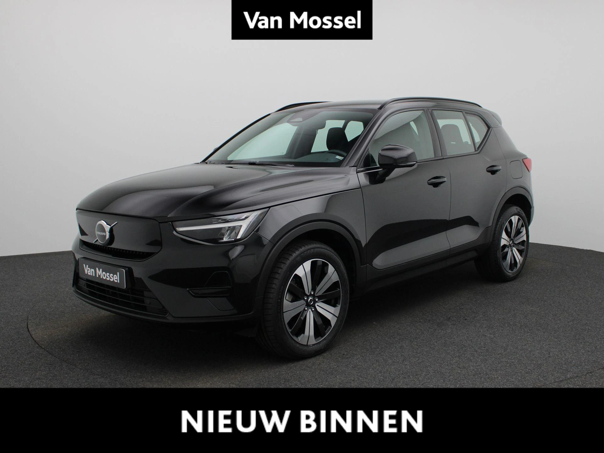 Volvo-XC40-image-0