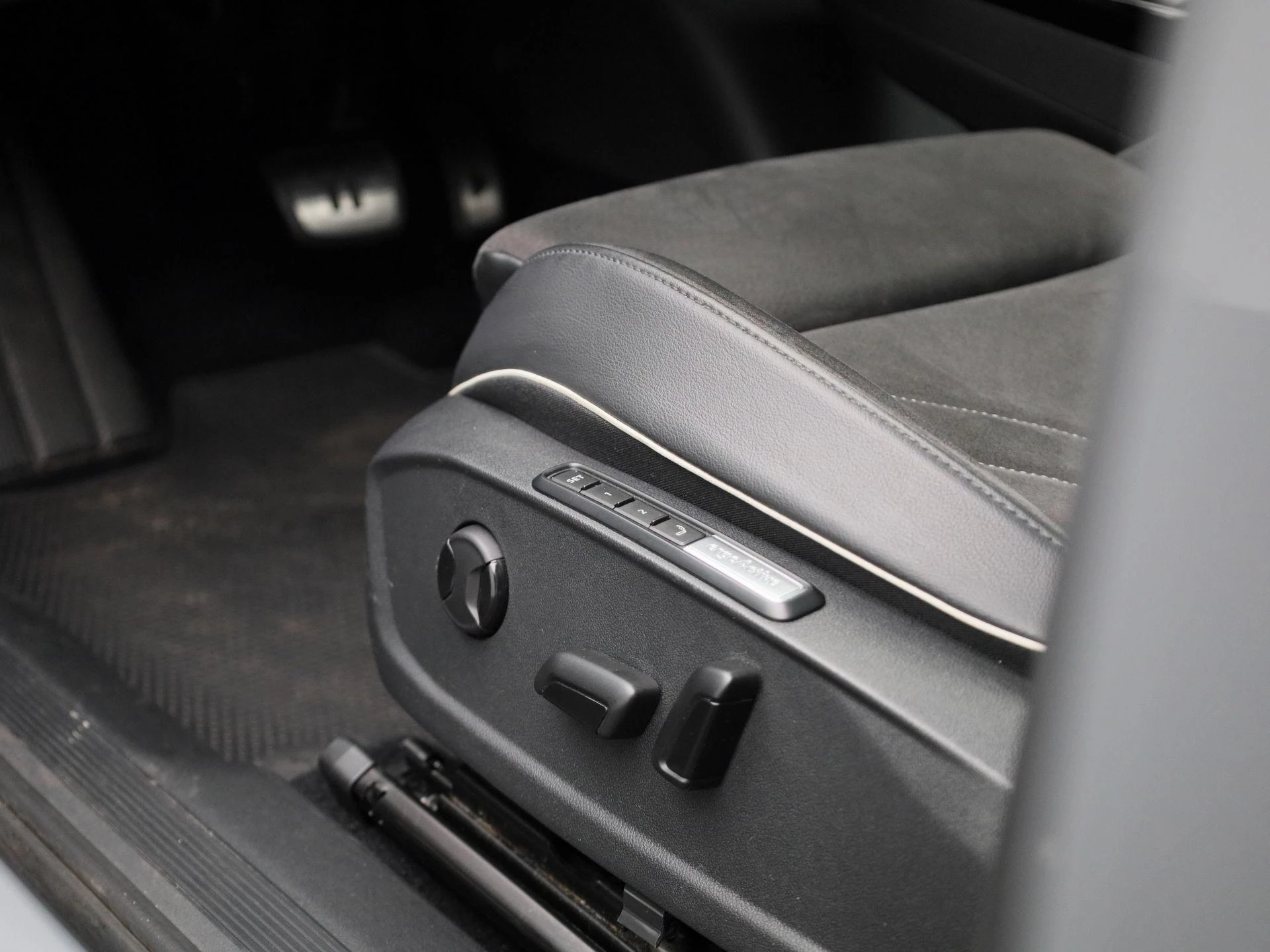 Volkswagen ID.4 Pro 77 kWh 204 PK|