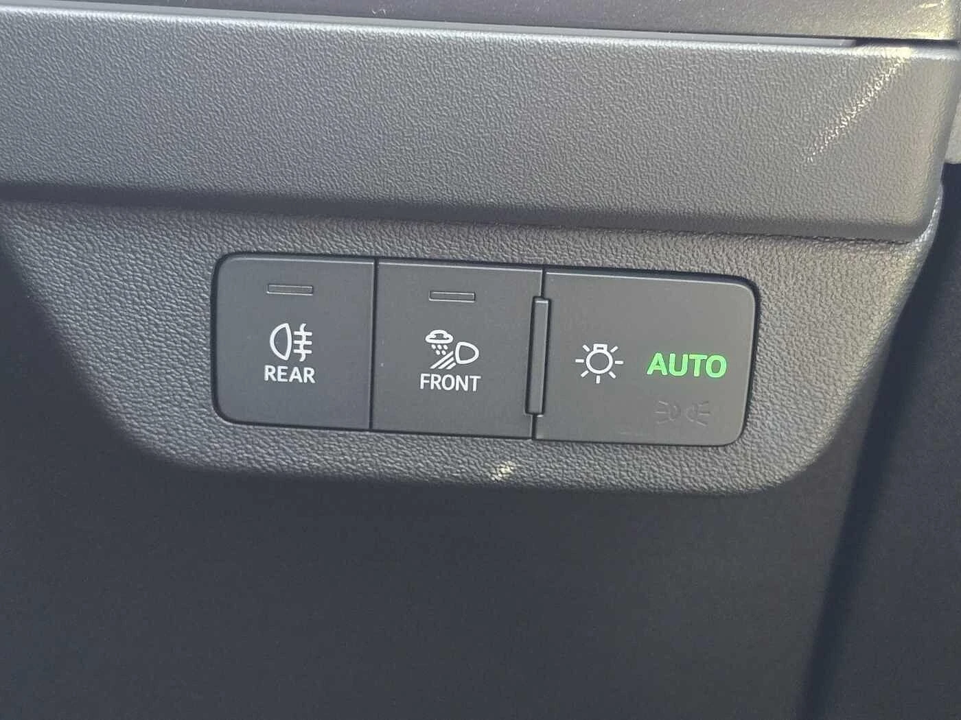 Audi-Q4 e-tron-image-34