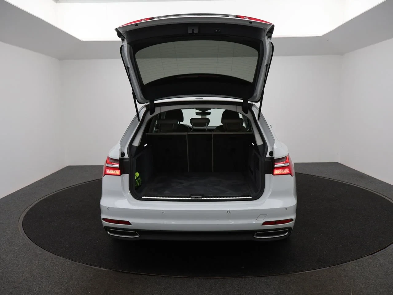Audi-A6-image-24