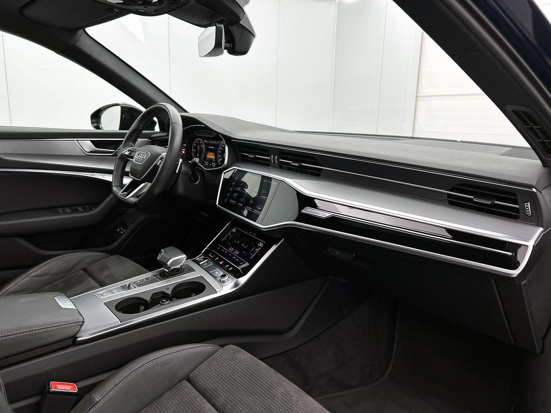 Audi-A6-image-20